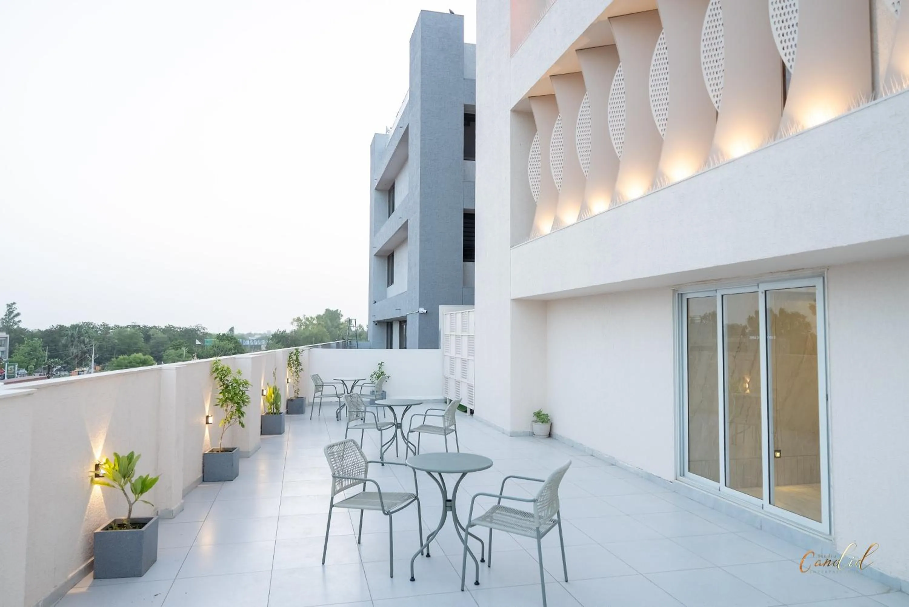 Patio in Hotel Grand Arose