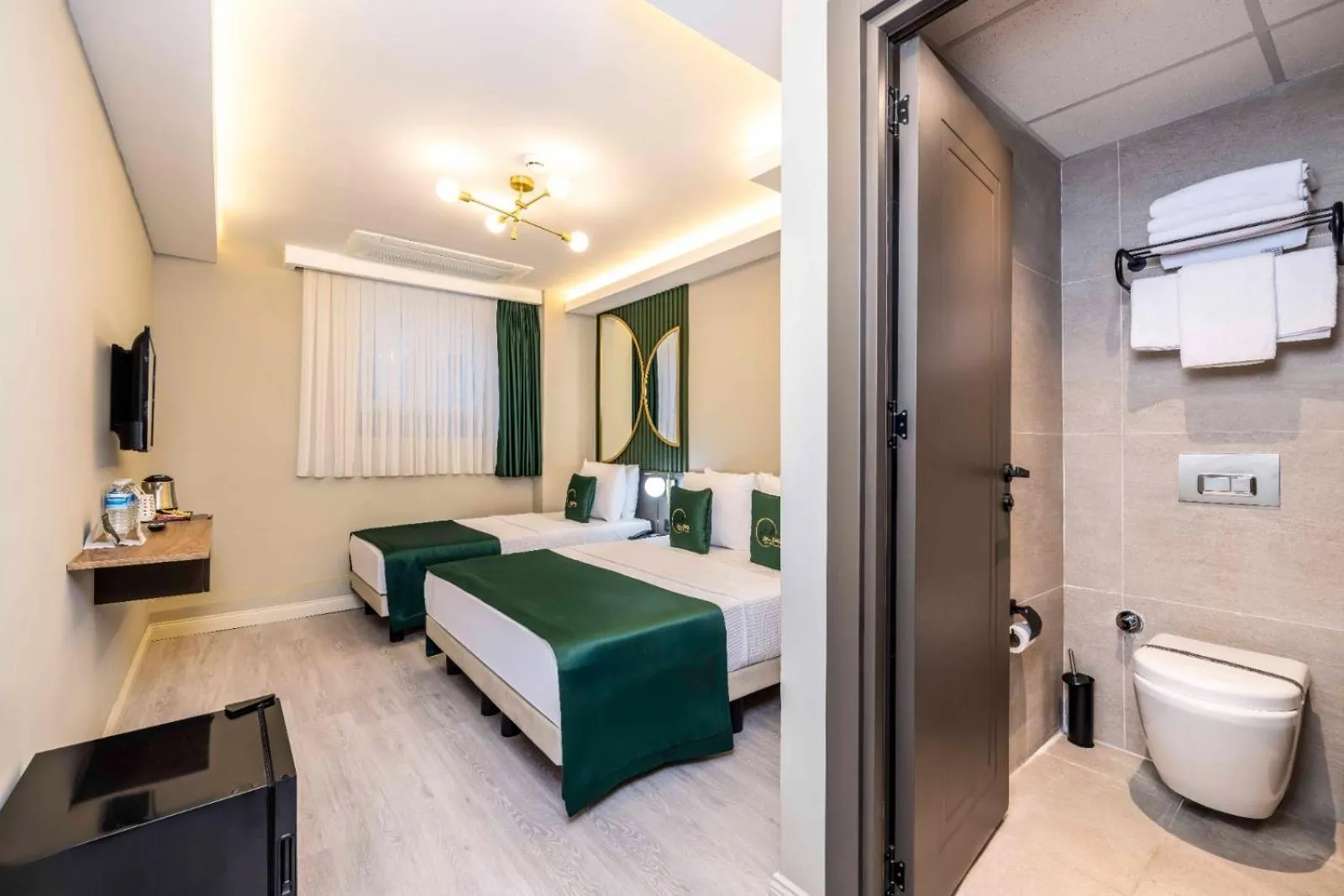 Living room, Bed in Sistina Old City Hotel