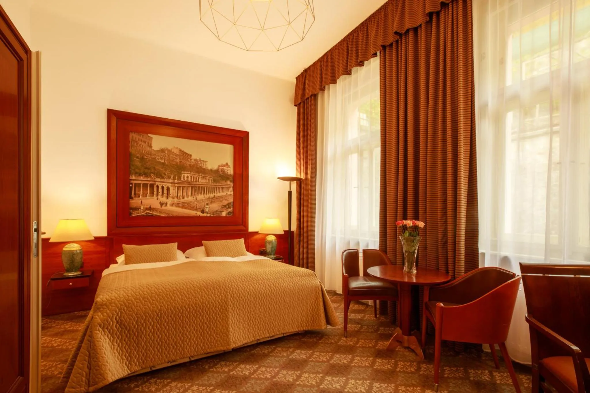 Bed in Hotel Golden Lamb