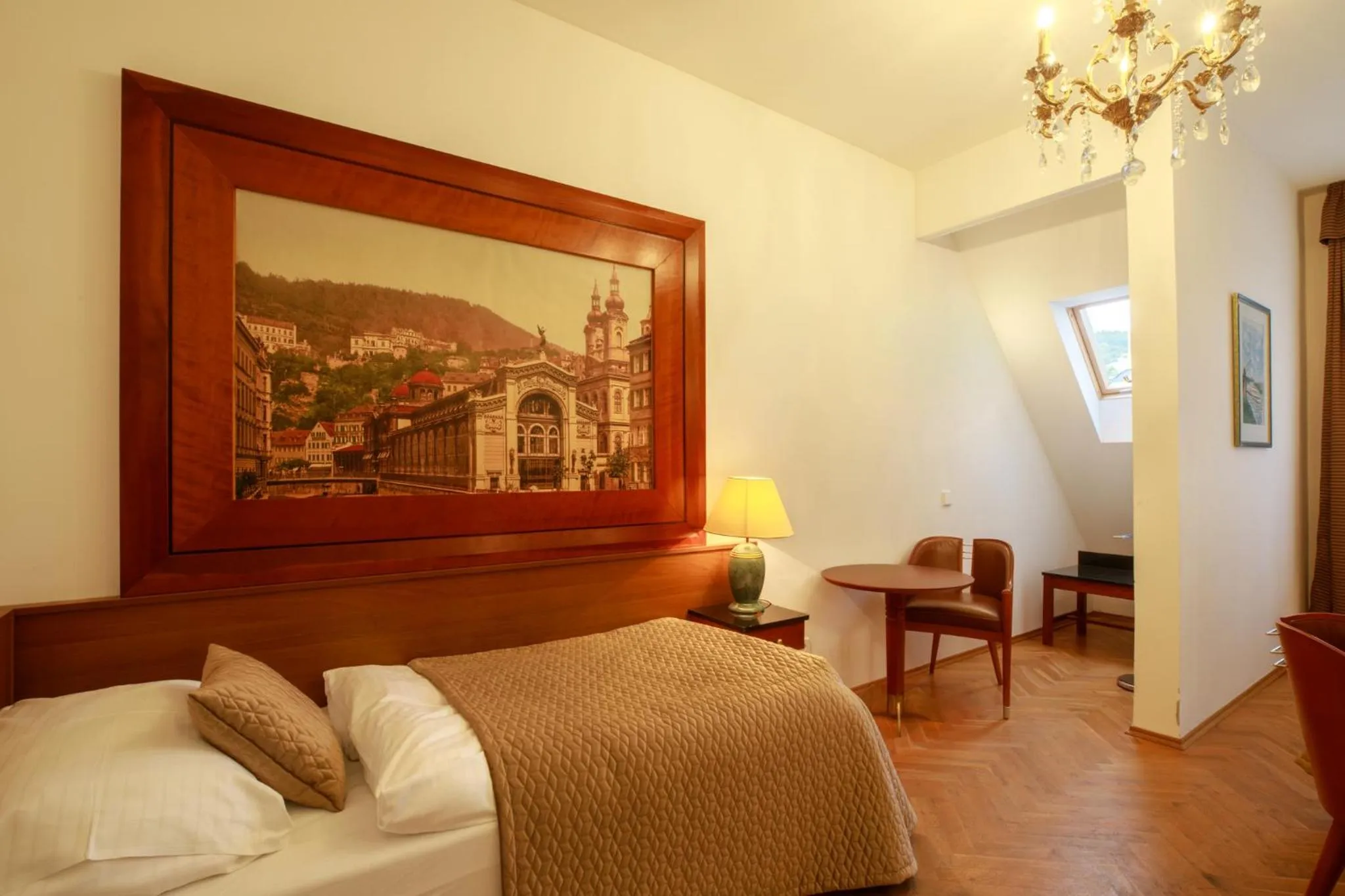 Bed in Hotel Golden Lamb