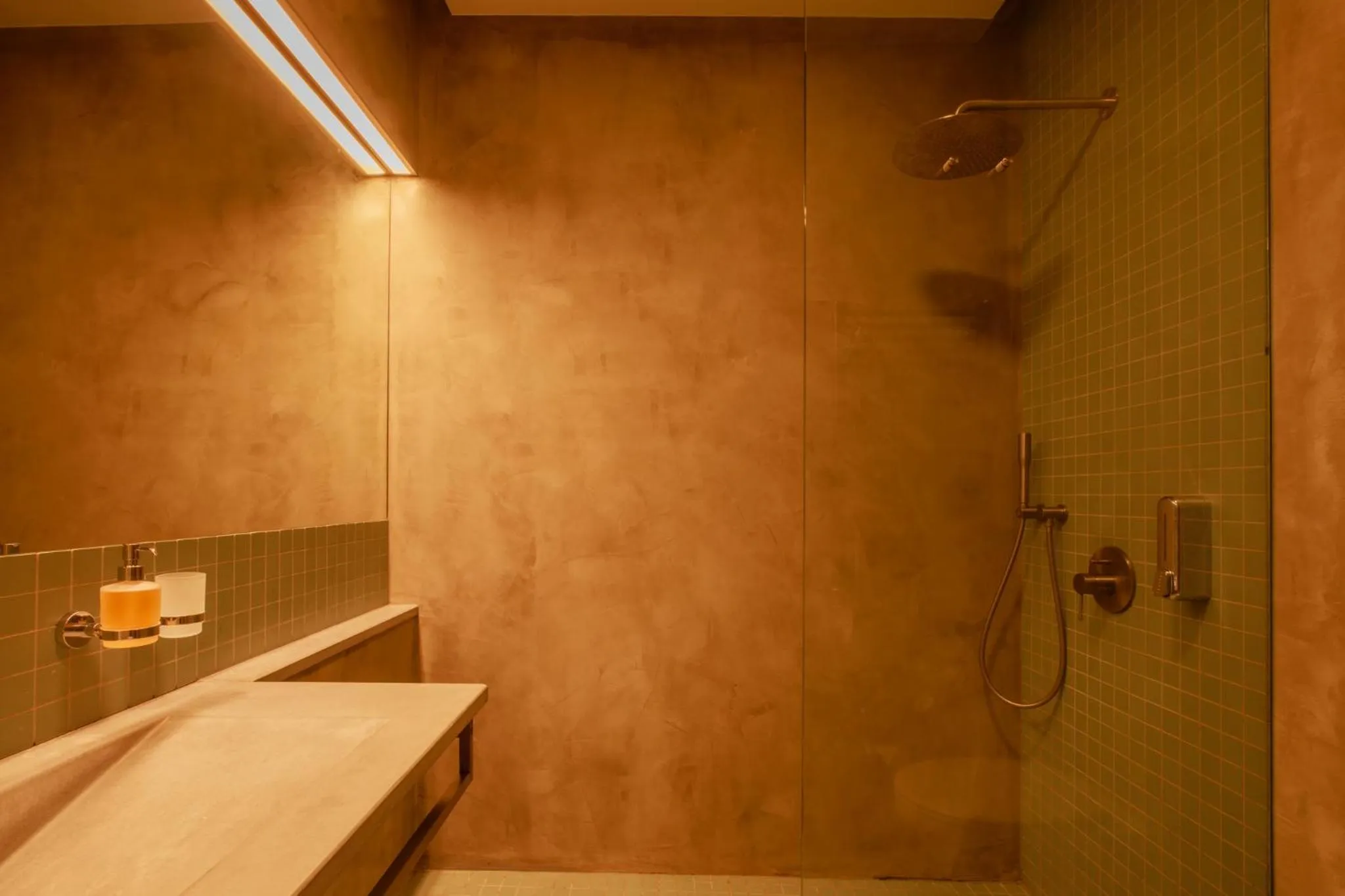 Bathroom in Hotel Golden Lamb