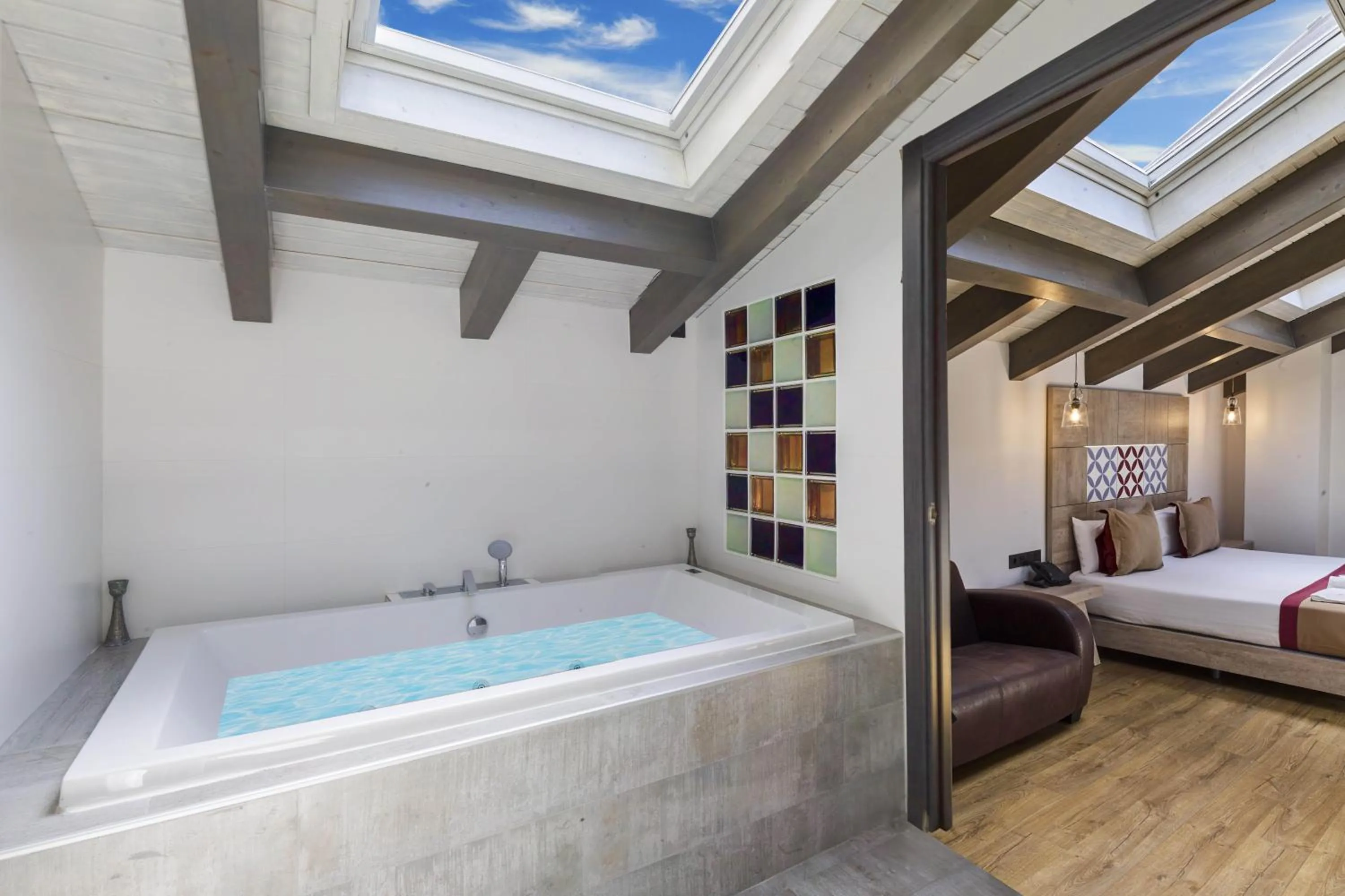 Bathroom, Bed in Boutique Hostemplo Sagrada Familia