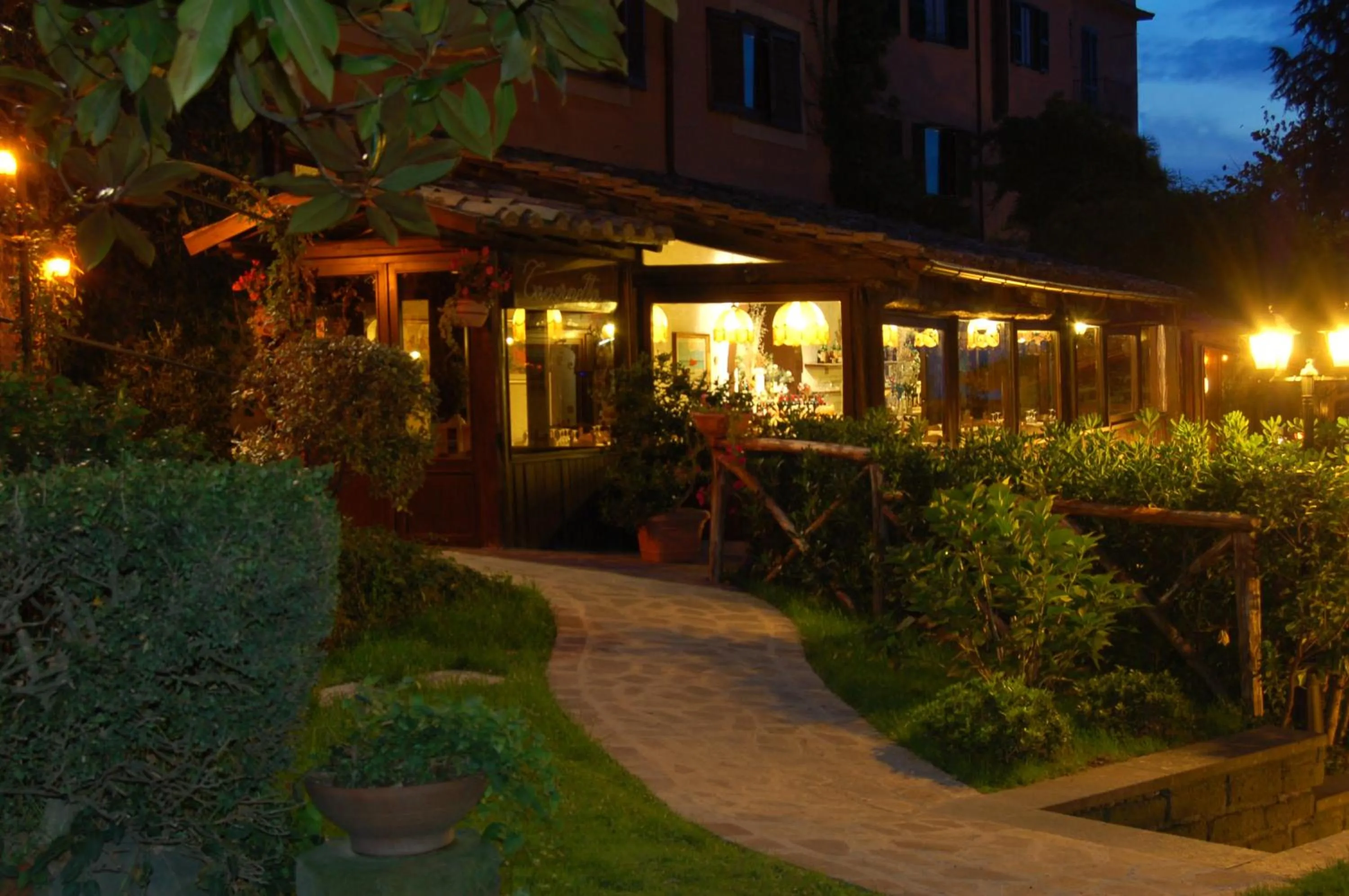 Restaurant/places to eat in Balletti Park Hotel