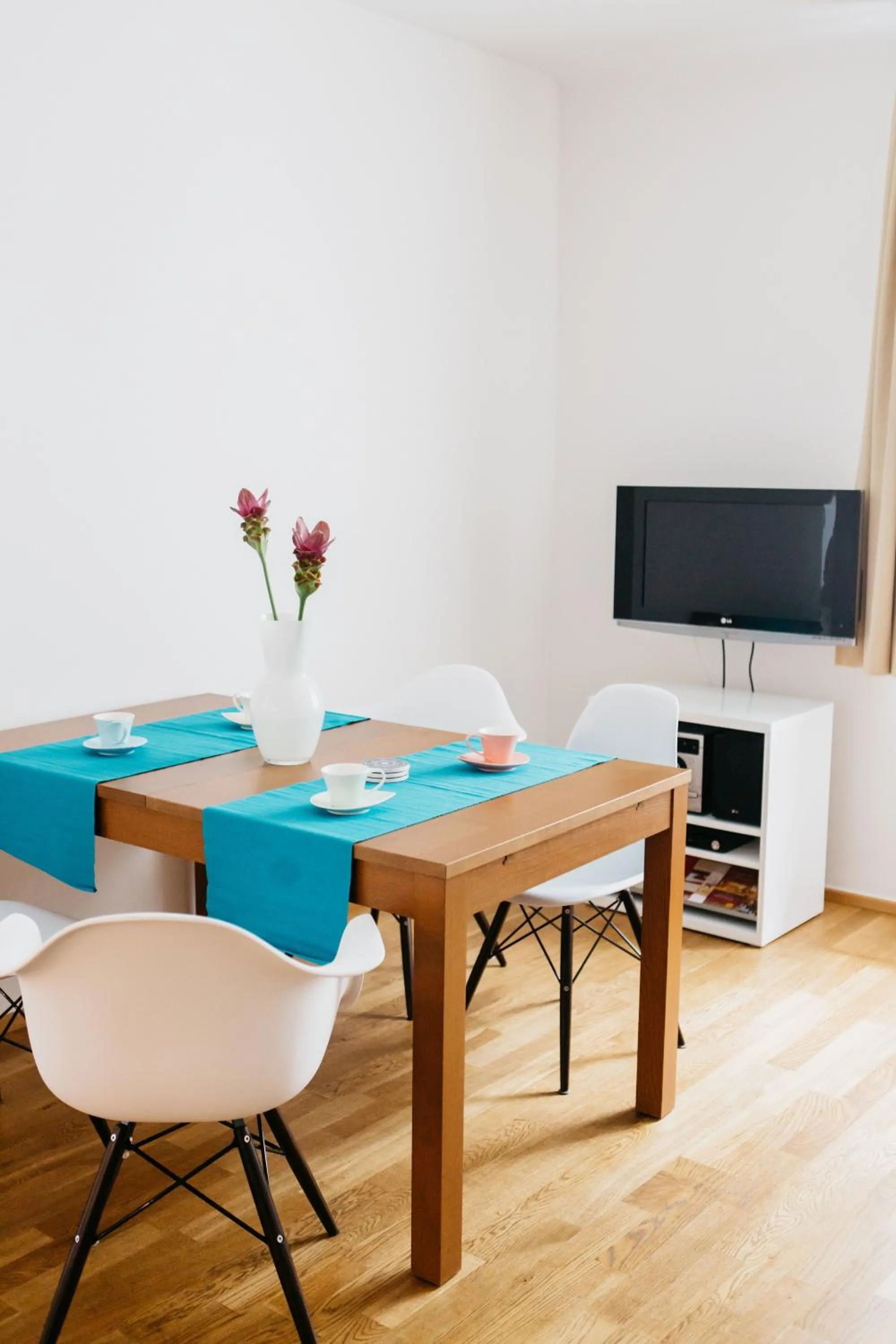 Photo of the whole room in Home Sweet Apartments - A cozy welcome