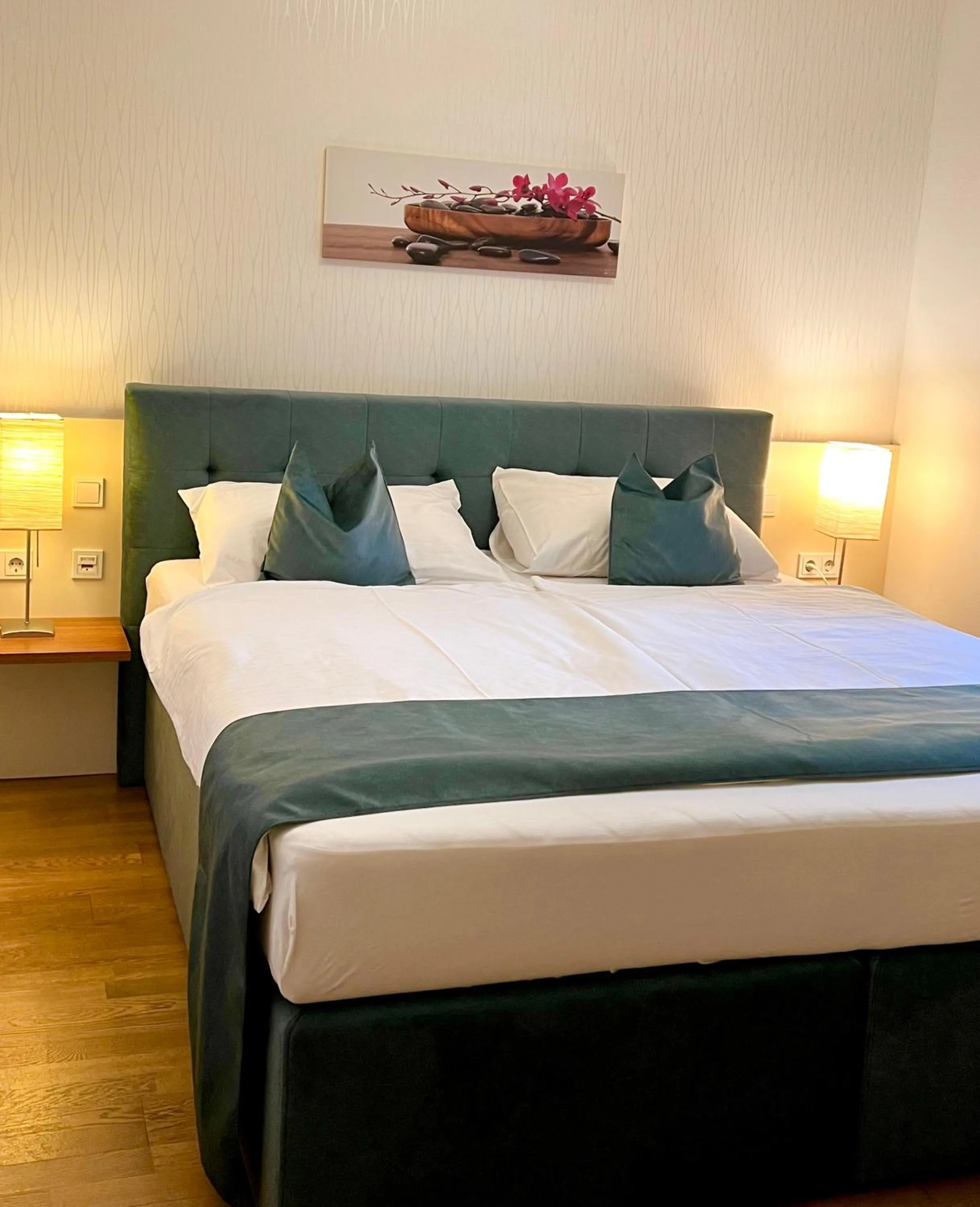 Photo of the whole room, Bed in Home Sweet Apartments - A cozy welcome
