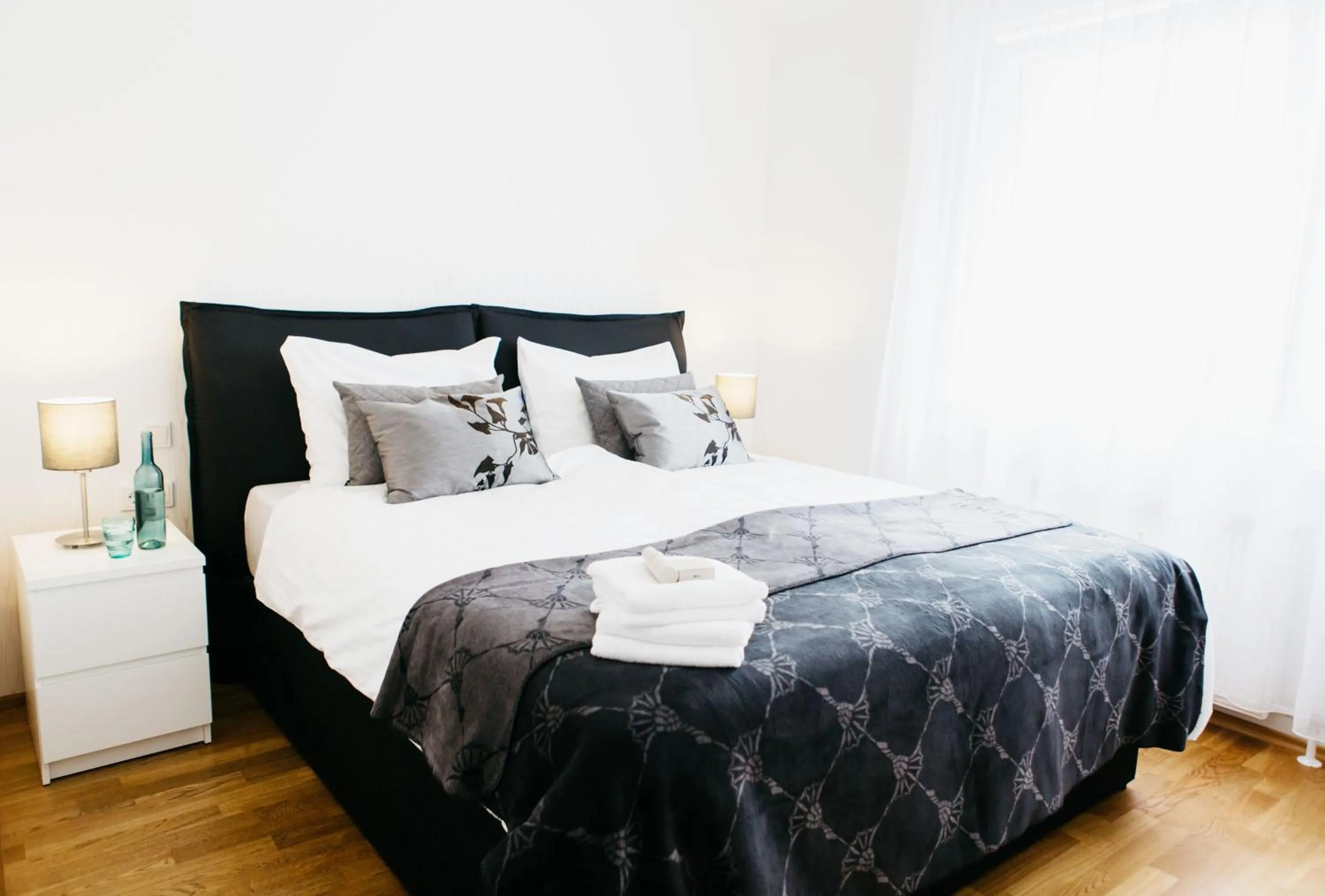 Photo of the whole room, Bed in Home Sweet Apartments - A cozy welcome