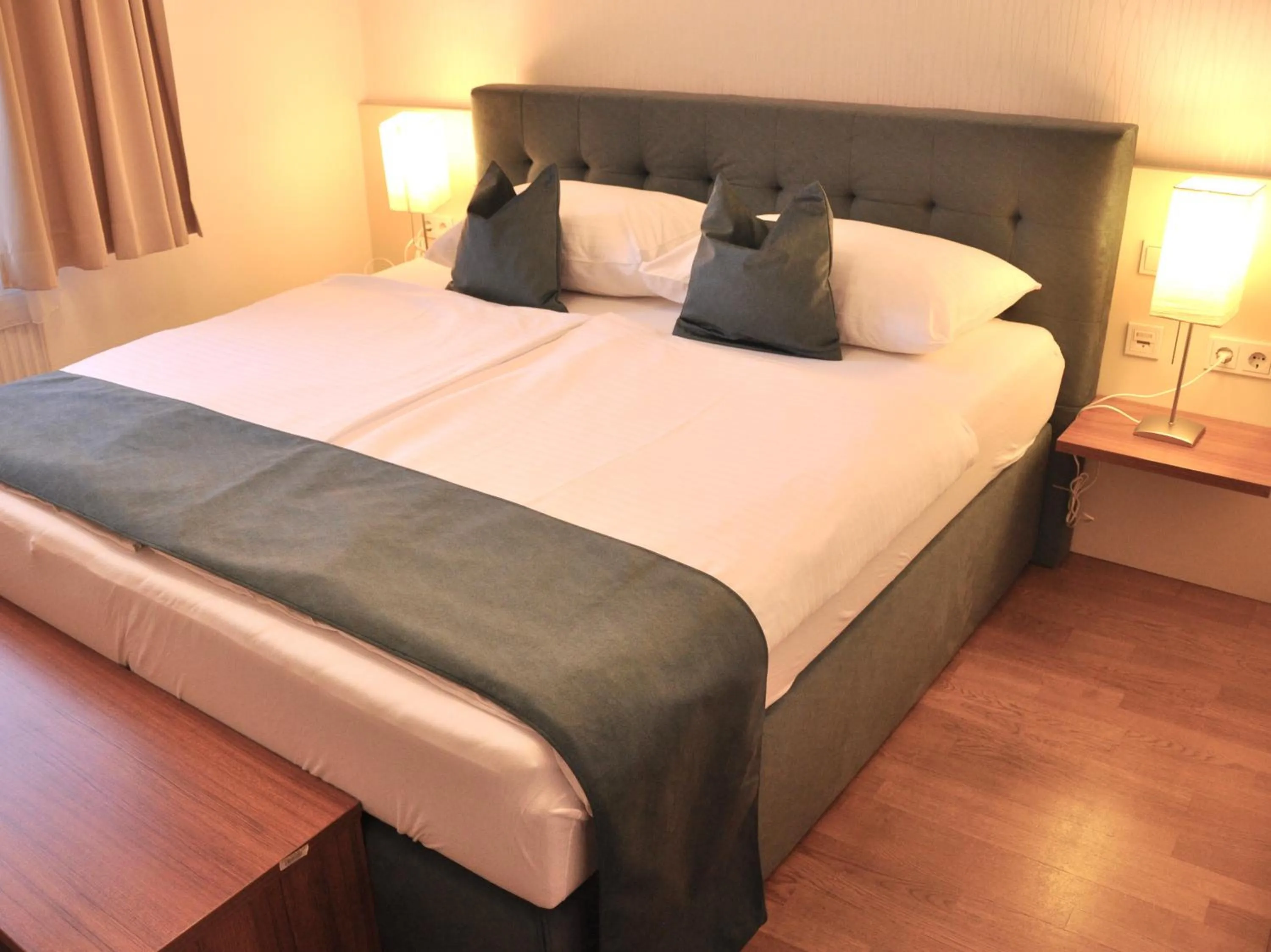 Photo of the whole room, Bed in Home Sweet Apartments - A cozy welcome