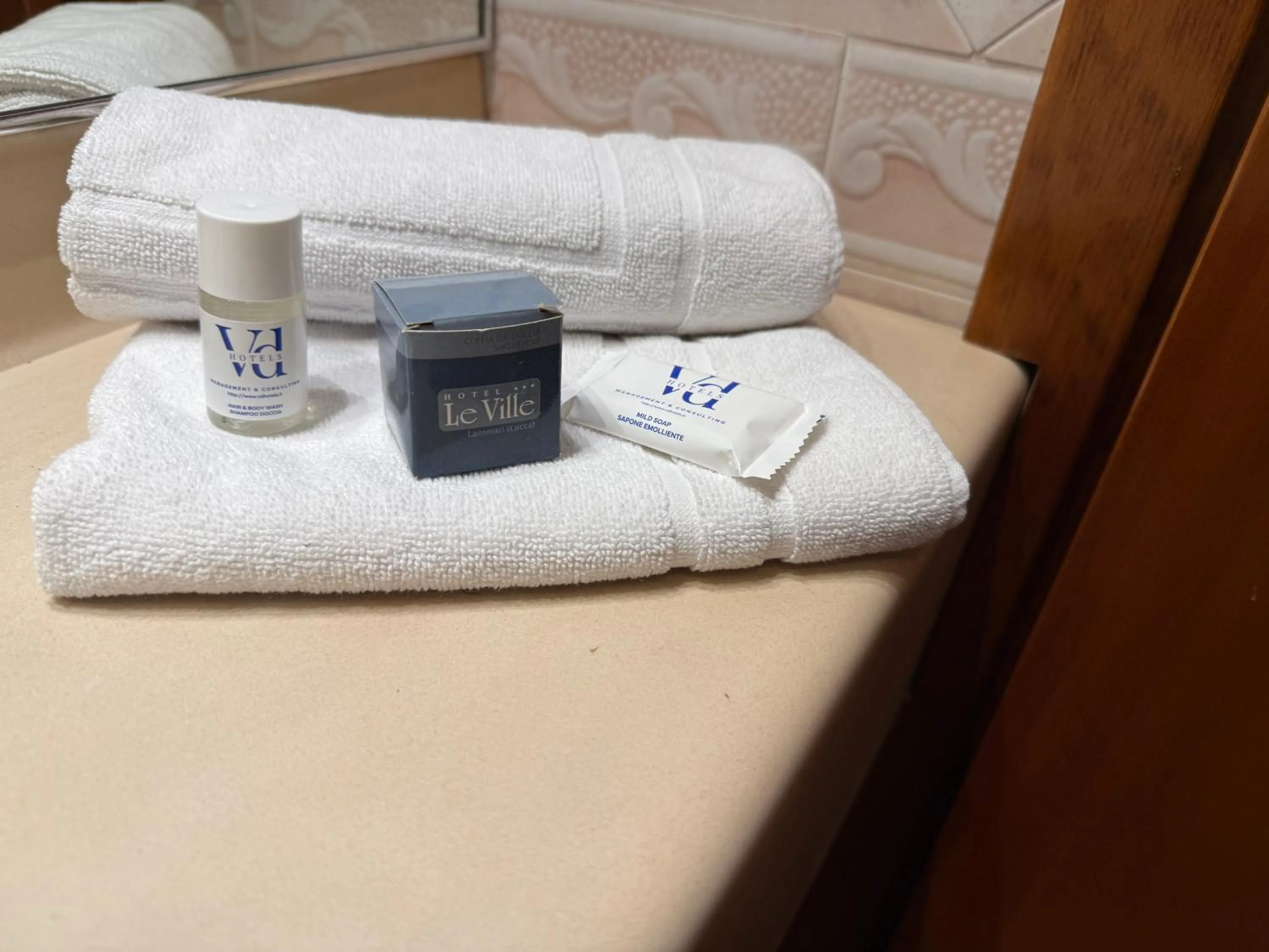 Bathroom in Hotel Le Ville