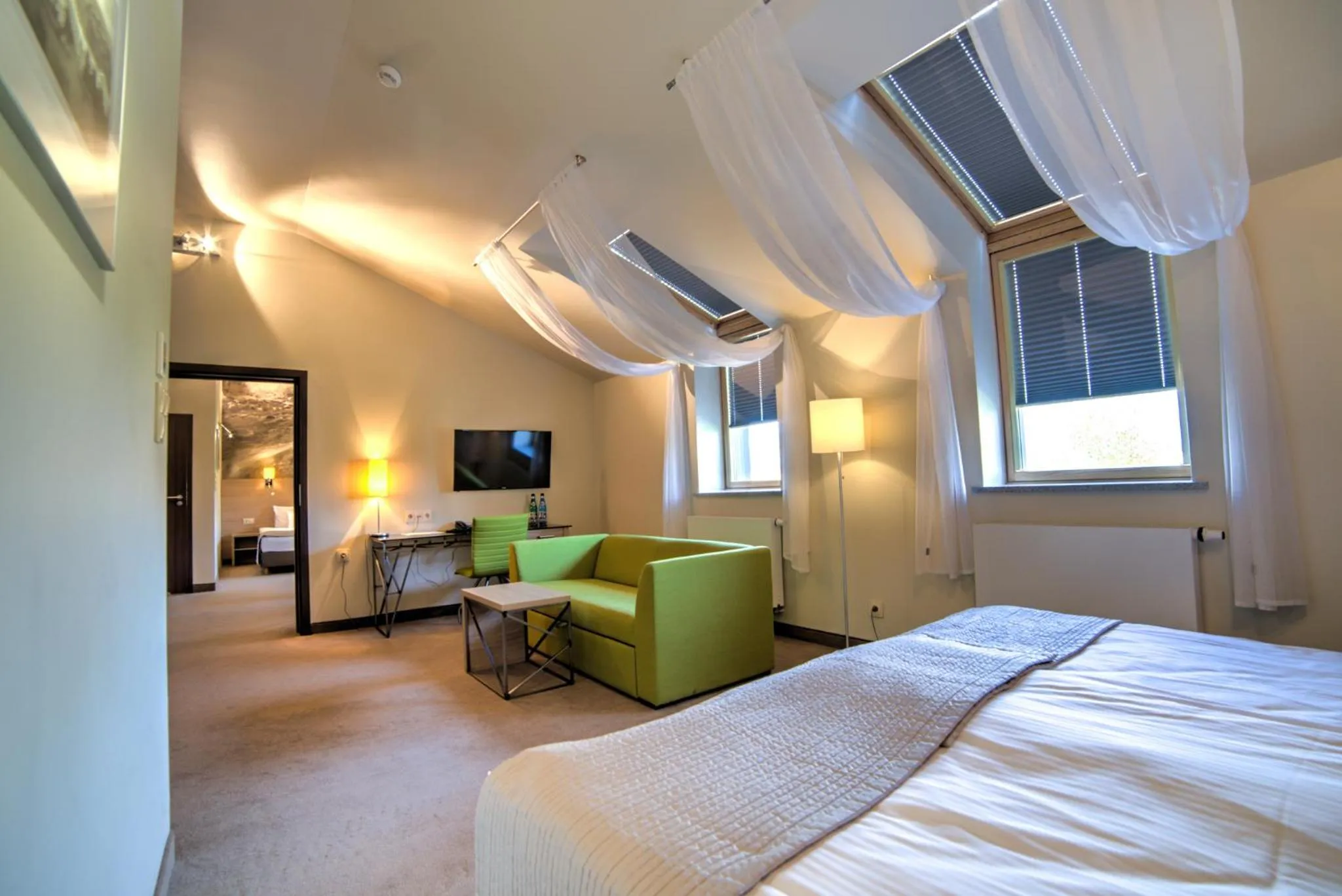 Photo of the whole room, Bed in Hotel Loft 1898