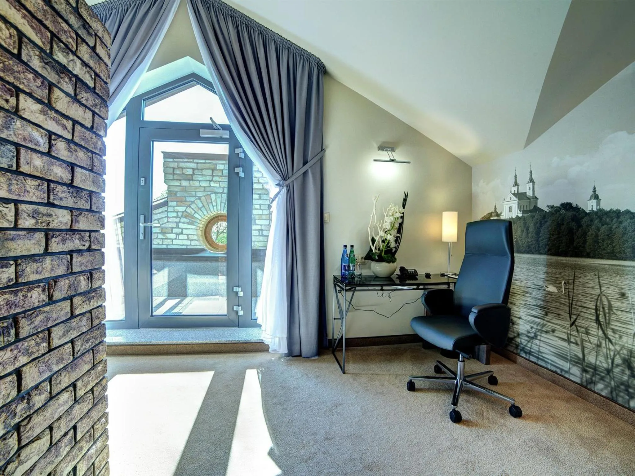 Photo of the whole room in Hotel Loft 1898