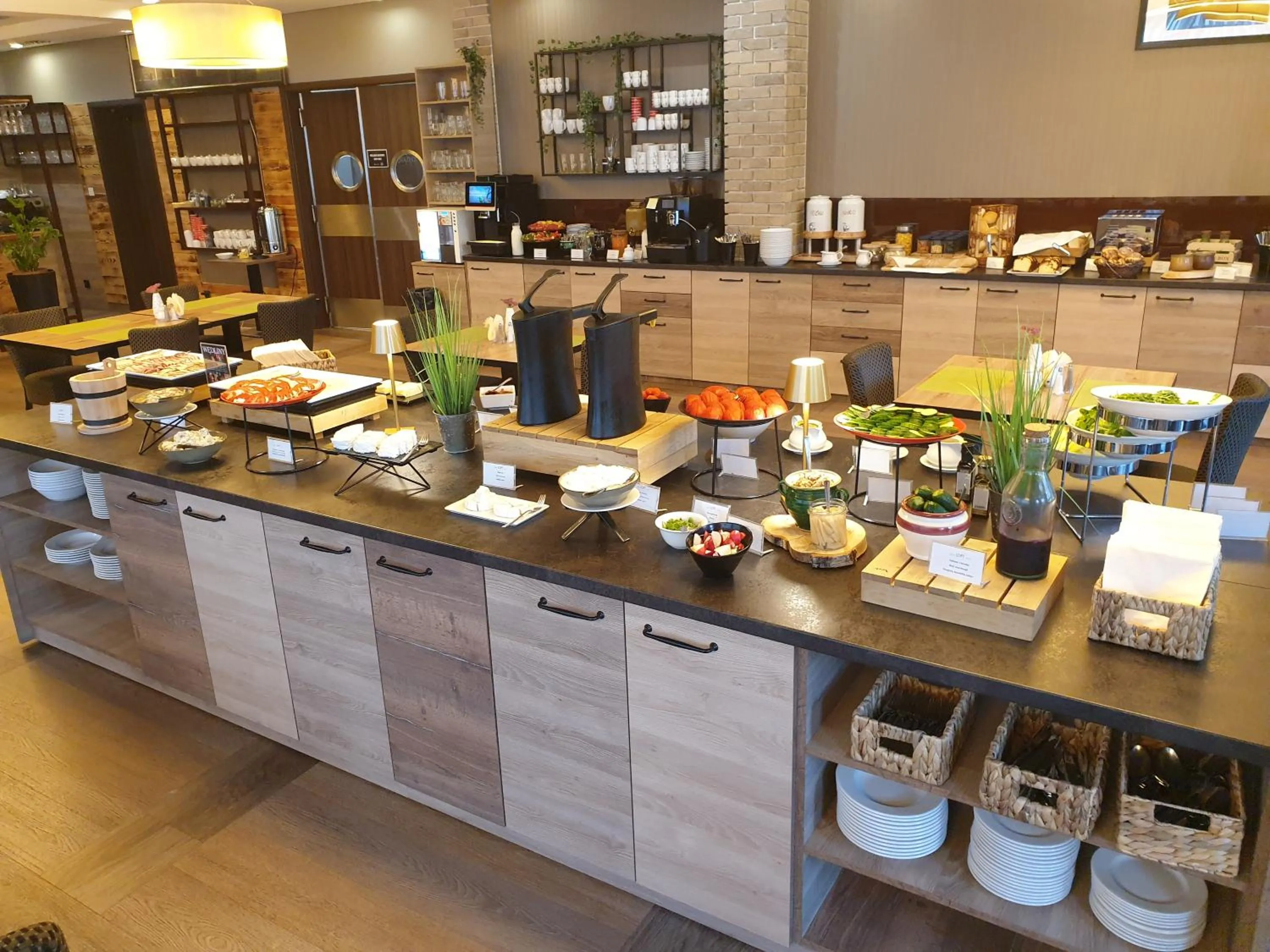 Breakfast in Hotel Loft 1898