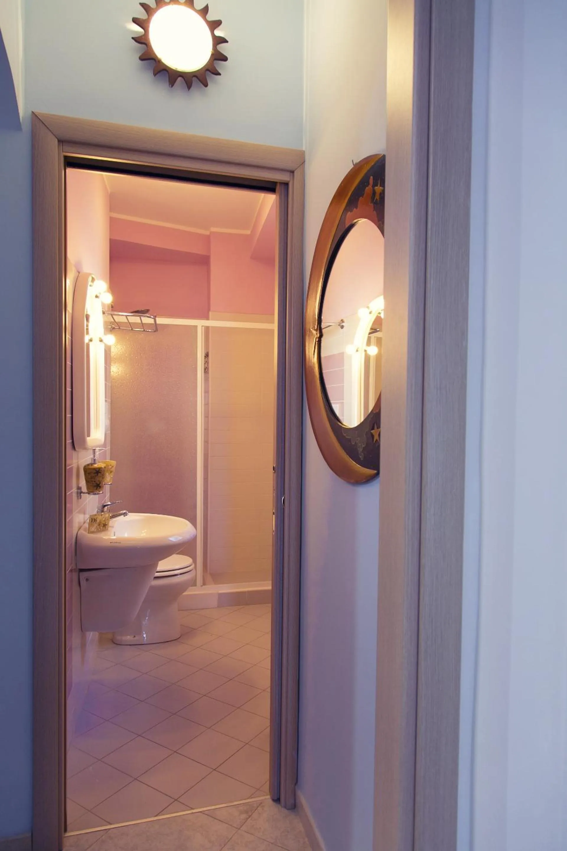 Shower in B&B Sunshine