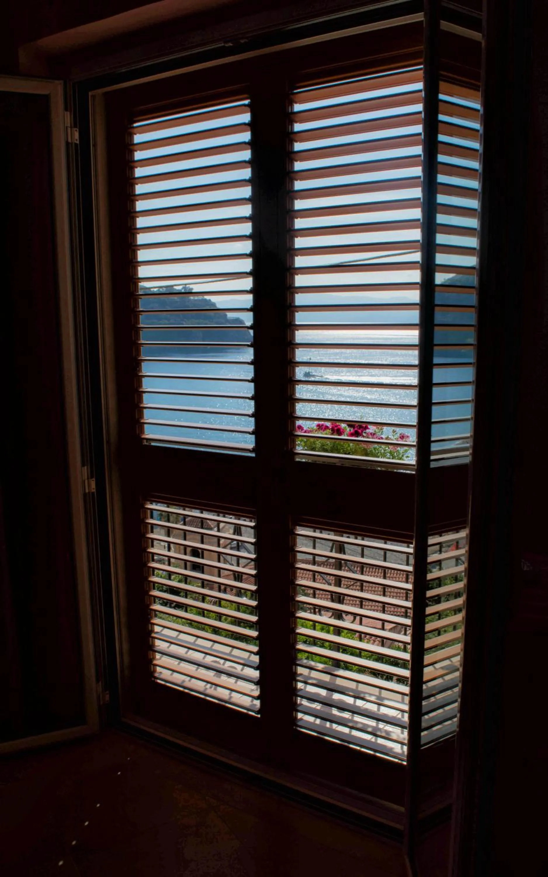 Sea view in B&B Sunshine