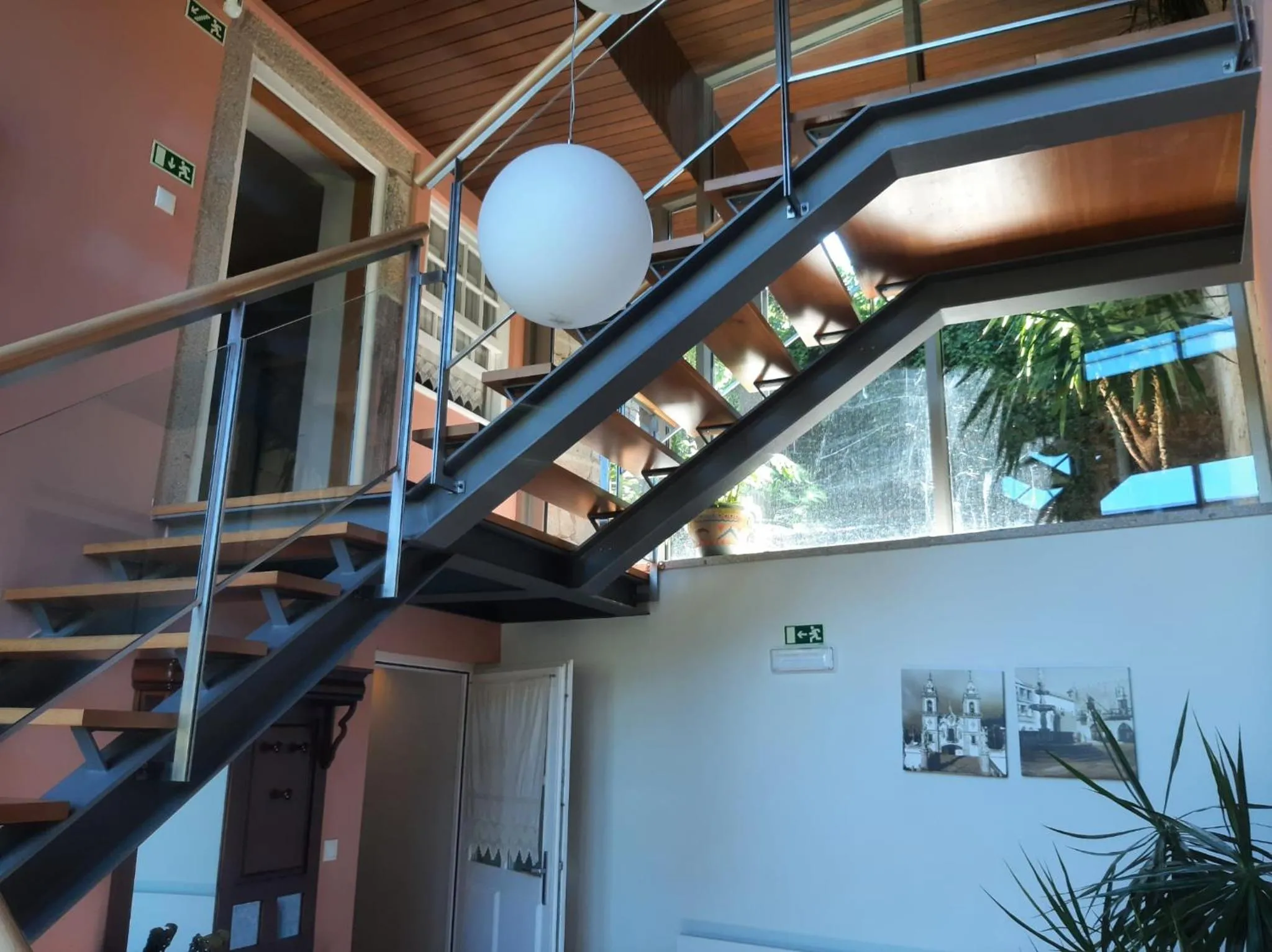 Facade/entrance in Casa da Boa Fonte by Casa da Travessa