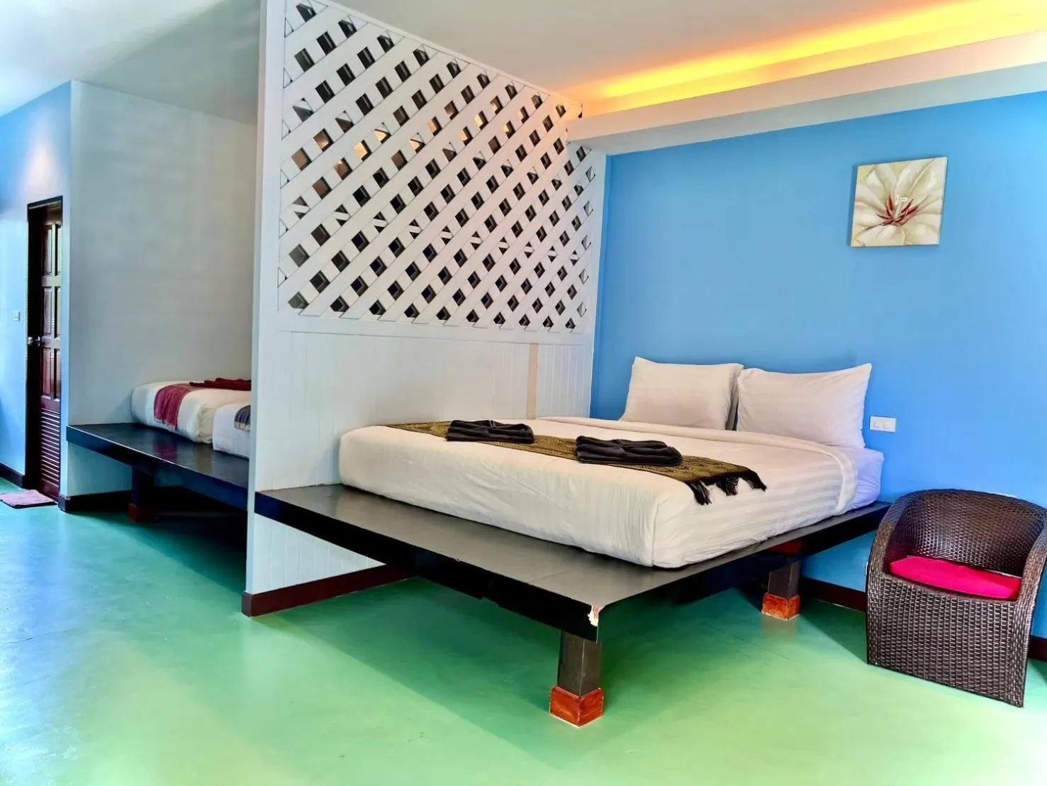 Bed in Lanta For Rest Boutique