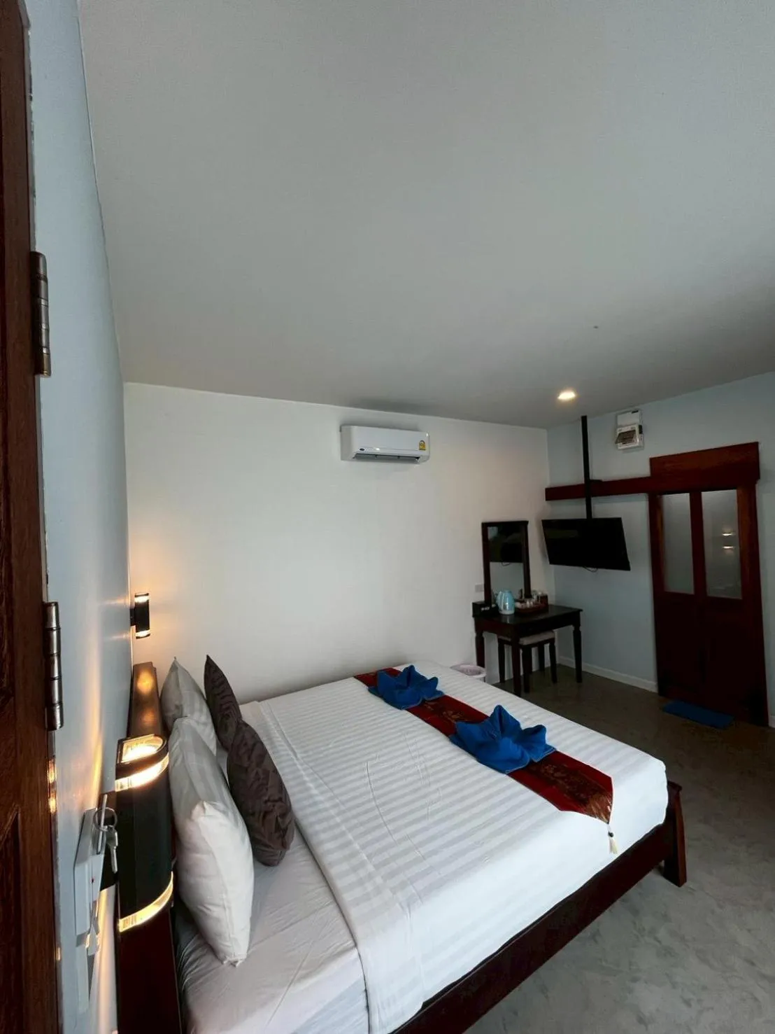 Bed in Lanta For Rest Boutique