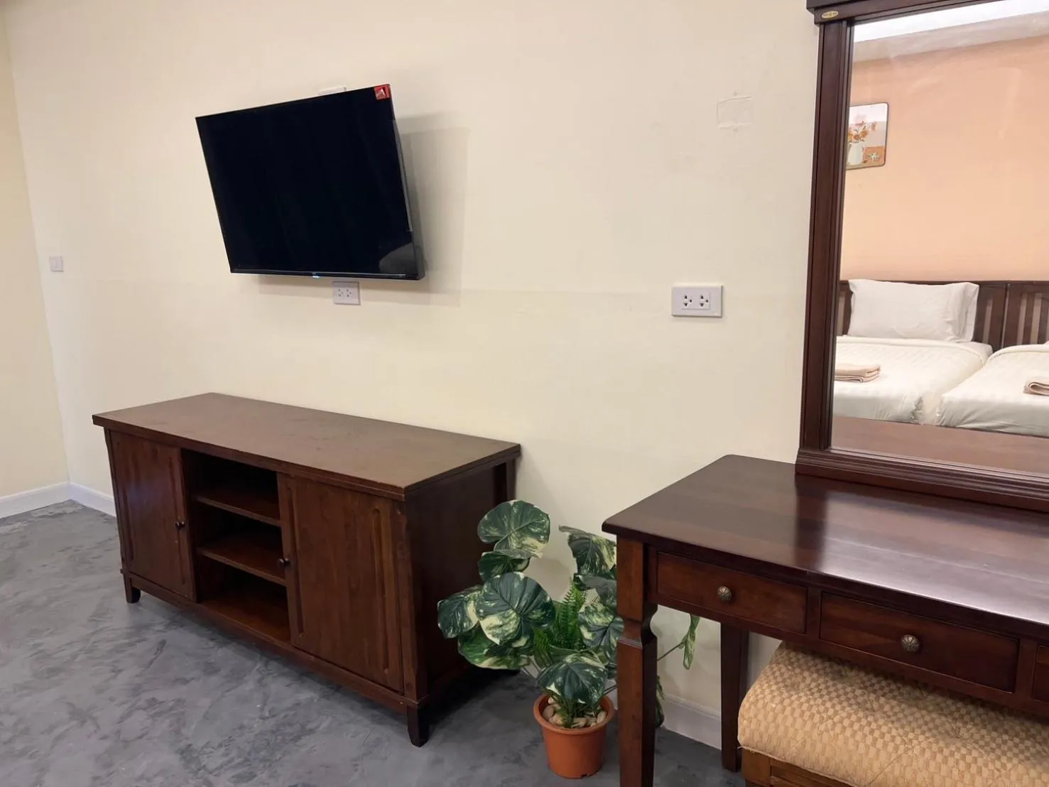 Bed in Lanta For Rest Boutique