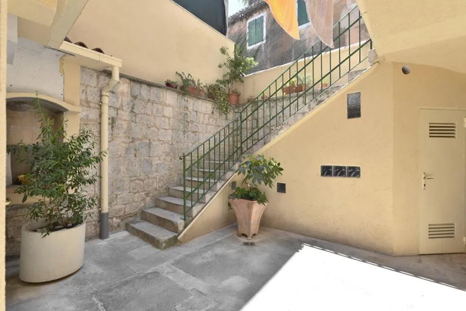 Patio in Luxury Apartment Split