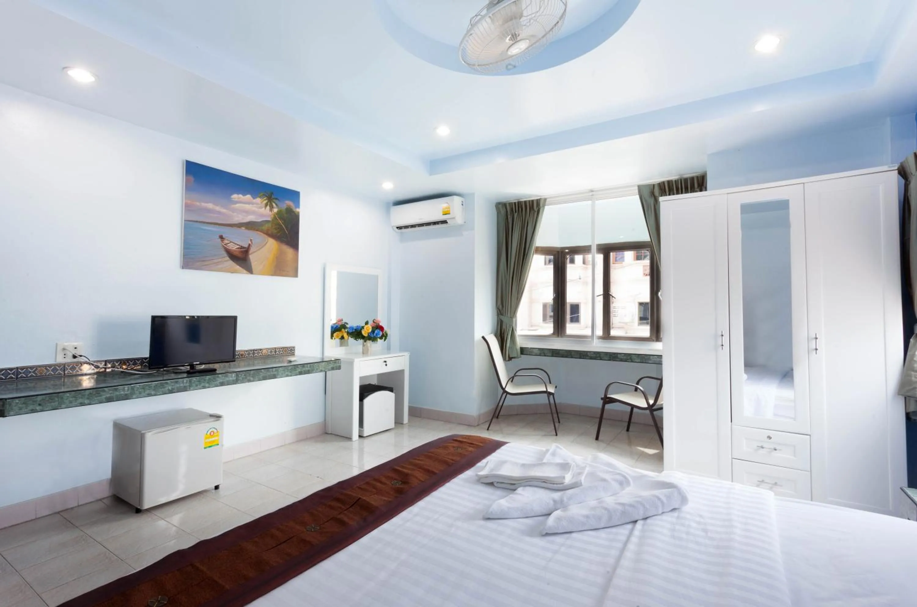 Bathroom, Bed in Da Mario Hotel & Restaurant