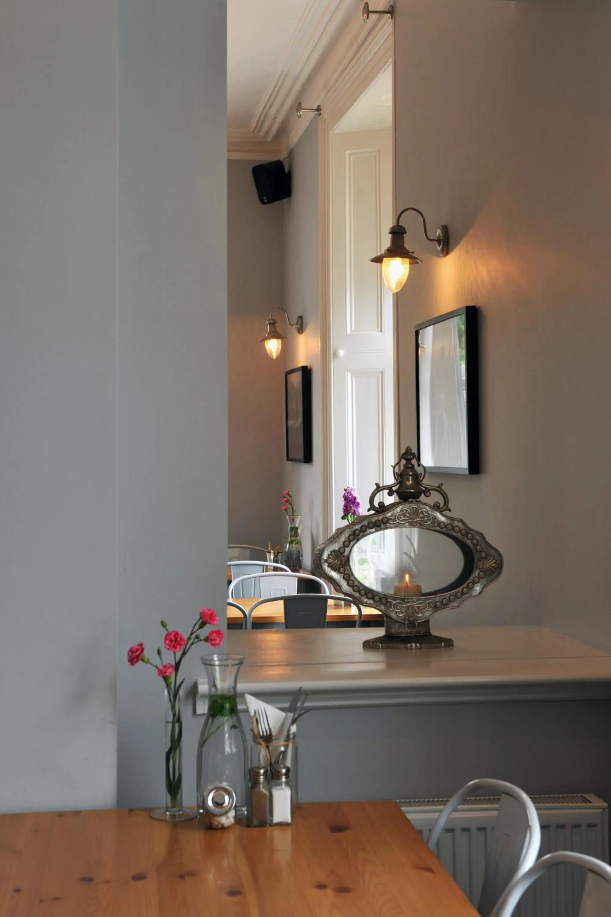 Decorative detail in The Gateway Lodge