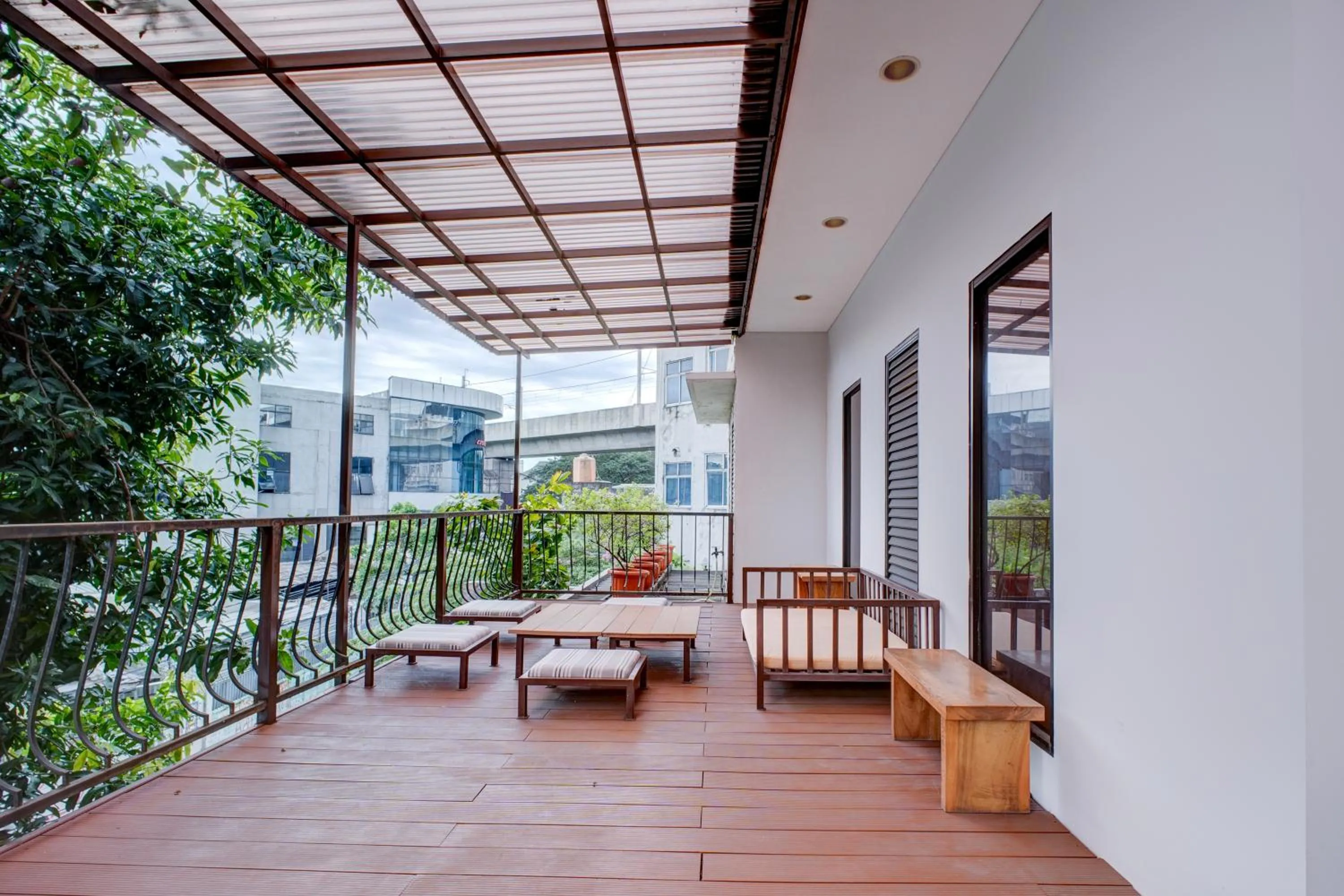 Seating area in Collection O near MRT Cipete Raya formerly Terogong Sembilan