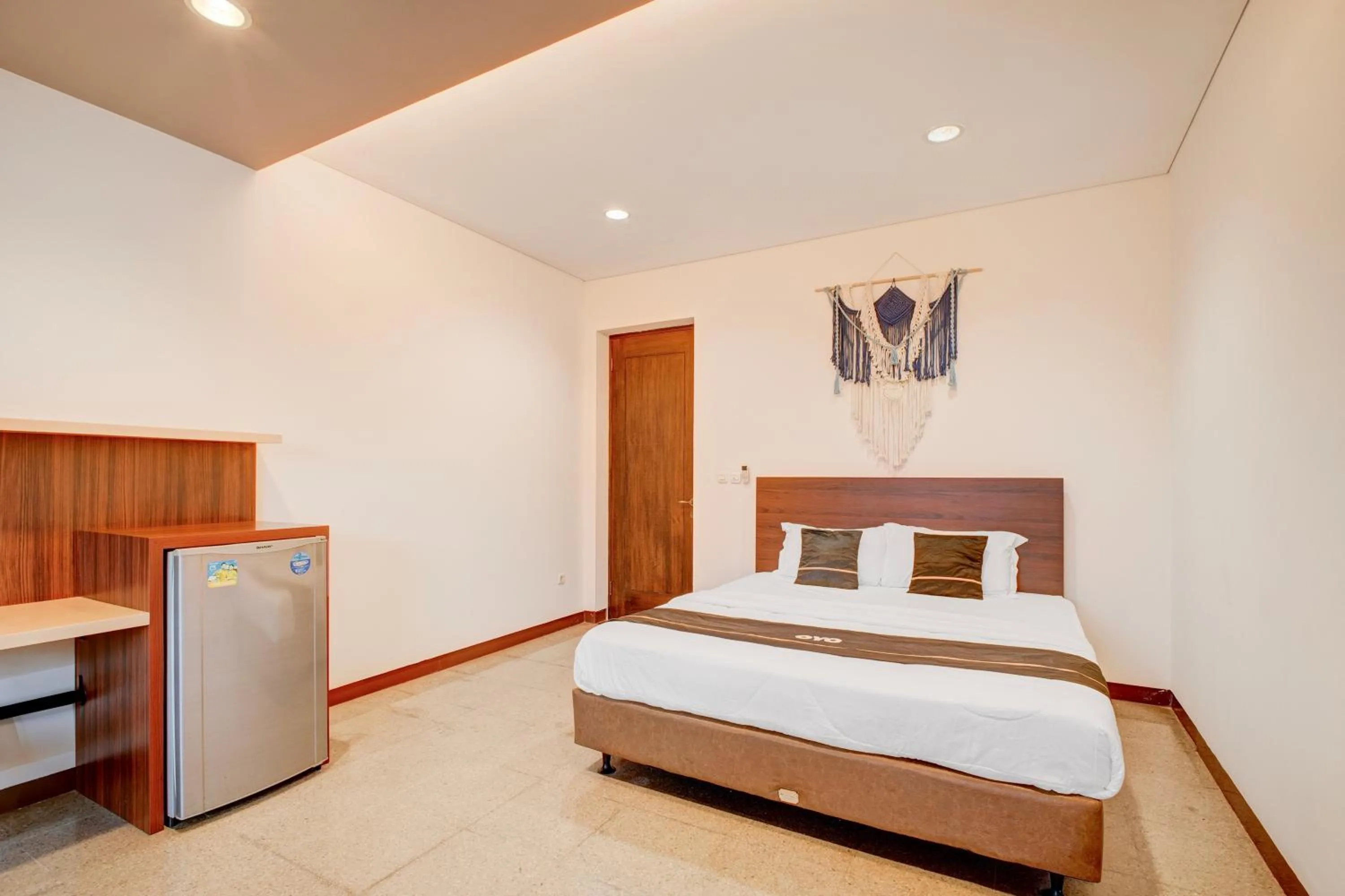 Bedroom, Bed in Collection O near MRT Cipete Raya formerly Terogong Sembilan