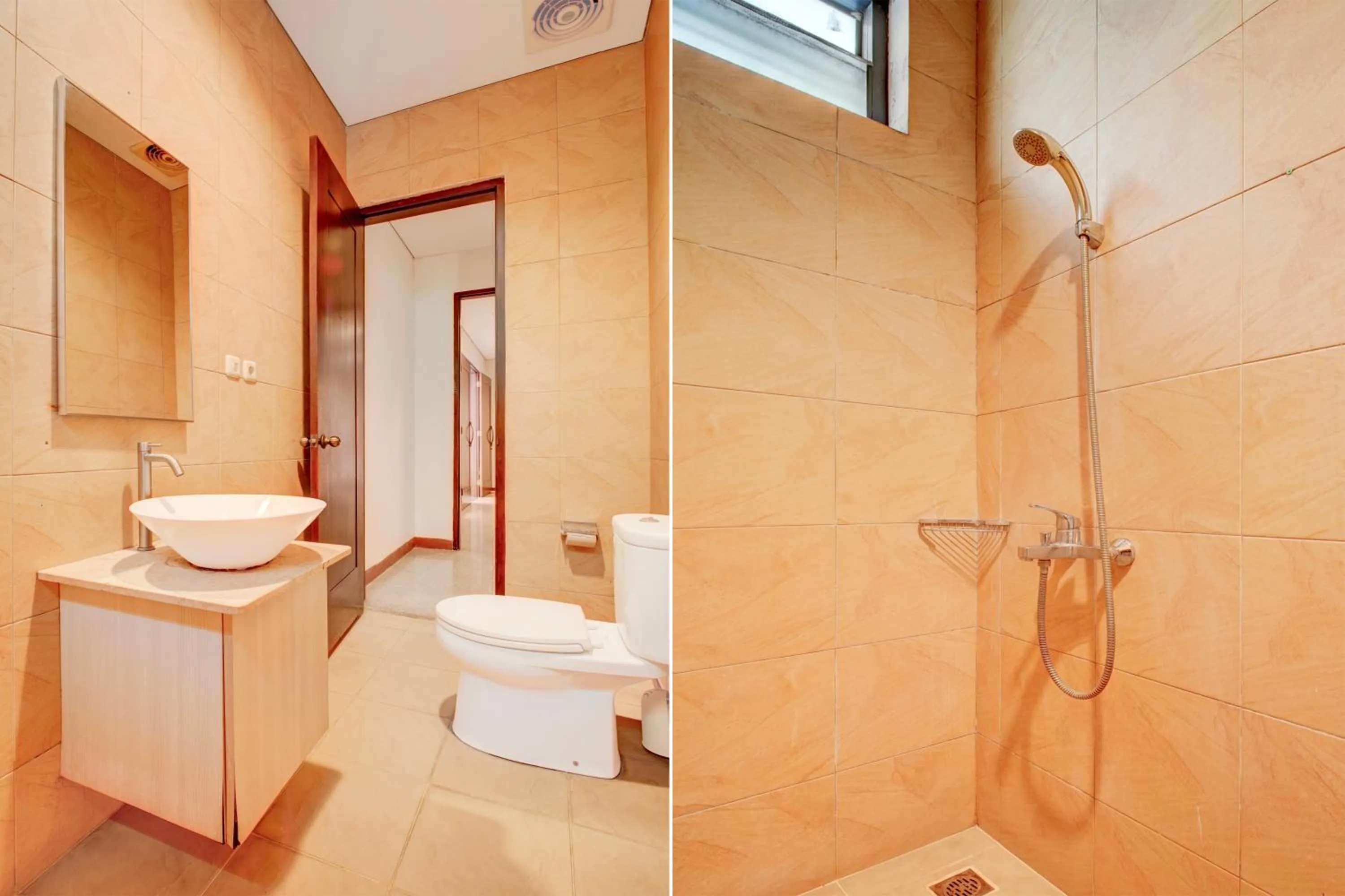 Bathroom in Collection O near MRT Cipete Raya formerly Terogong Sembilan