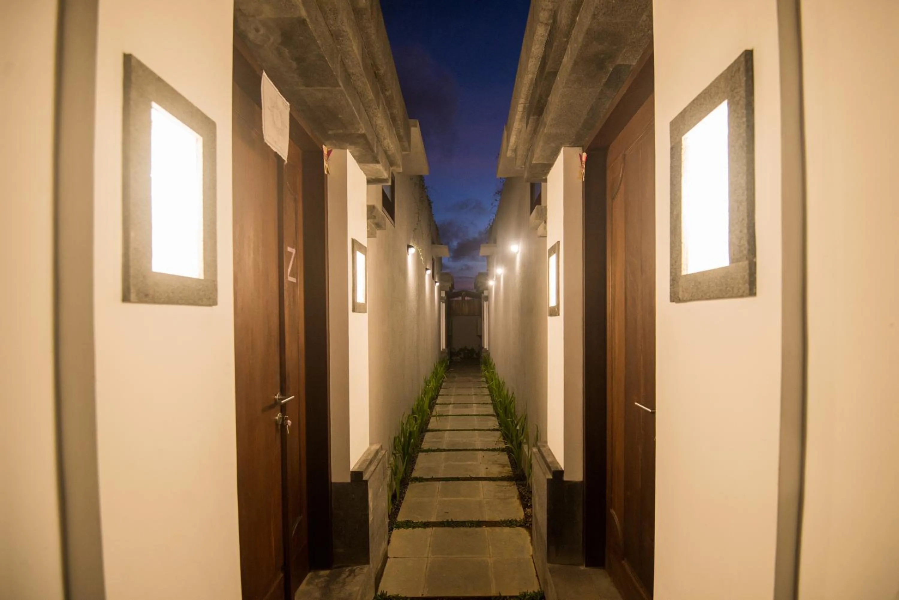 Night in Om Villas Kedungu