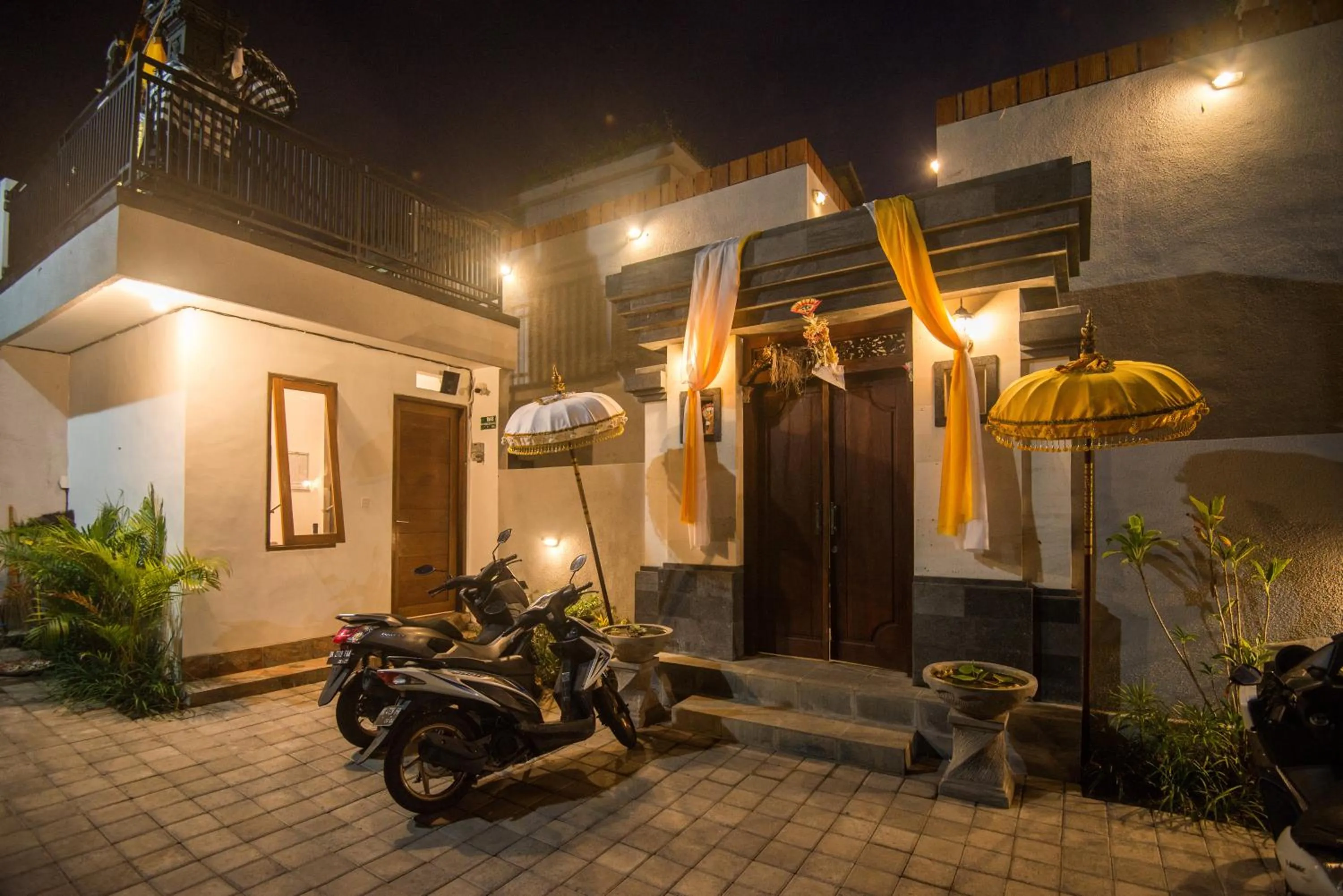 Property building in Om Villas Kedungu