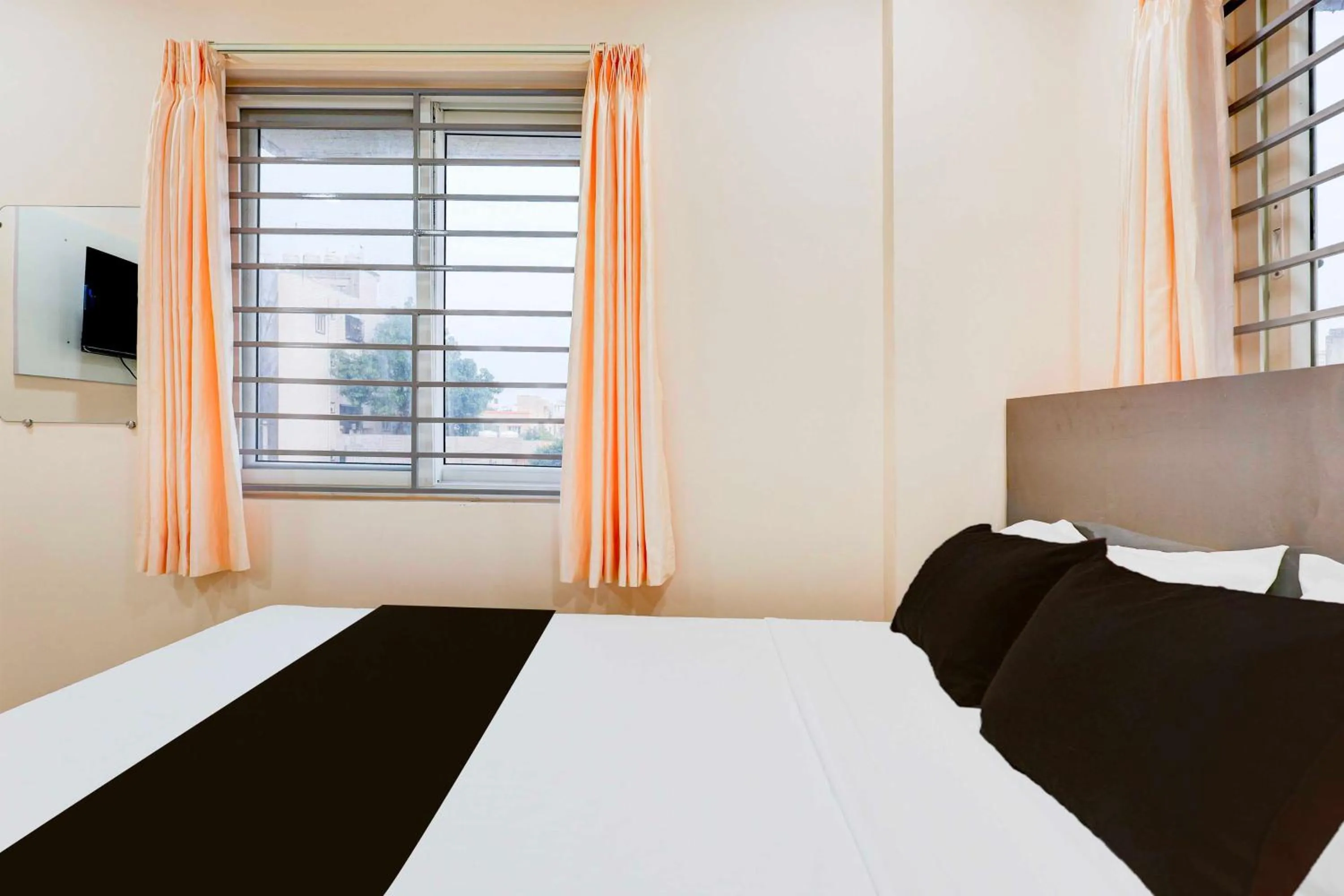 Bedroom, Bed in Townhouse Visakhapatnam Lumbini Park