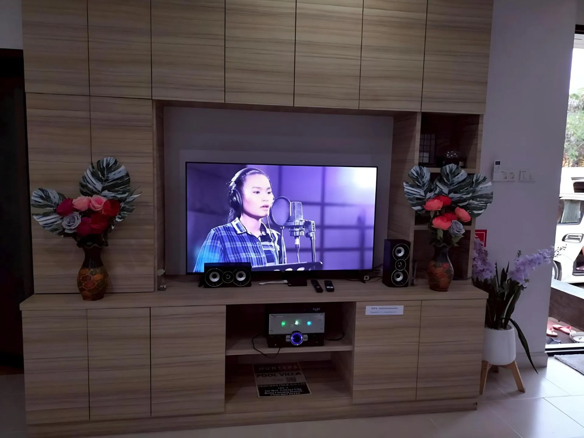 Hunter Hide Pool Villa