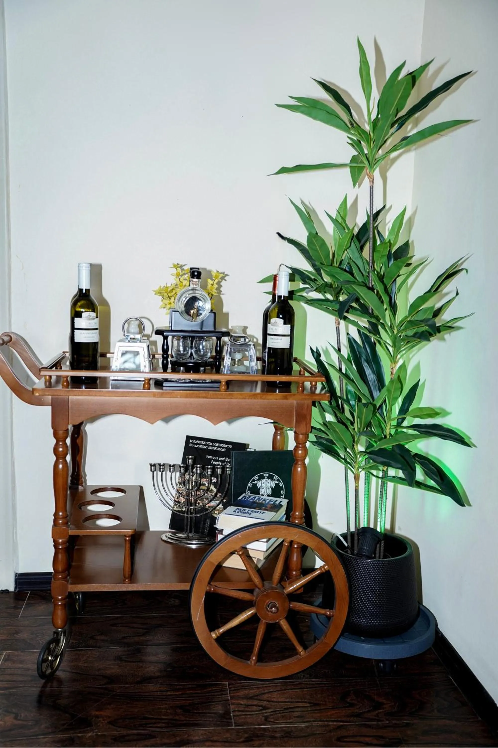 Coffee/tea facilities in Europa Hotel-Kutaisi