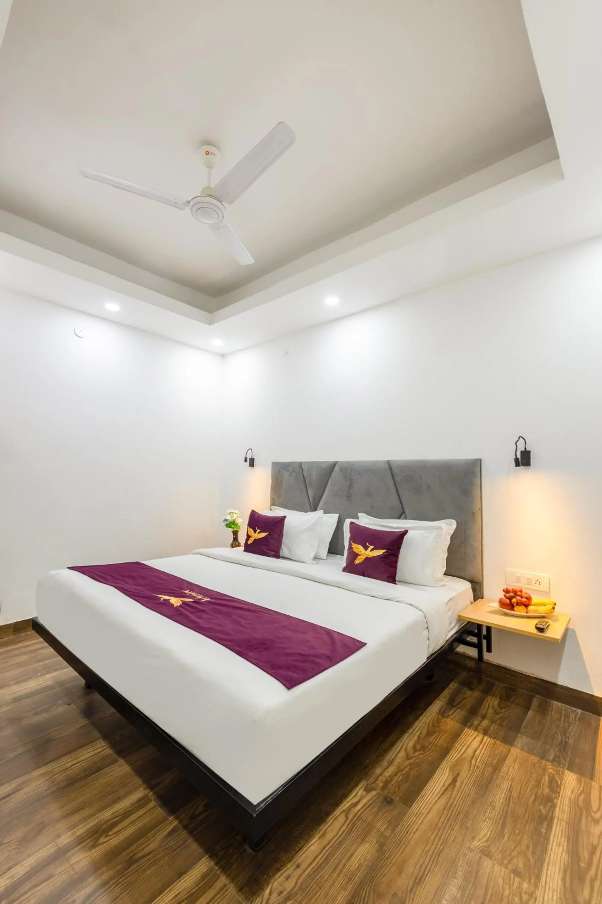 Bed in Hotel Admire Inn Sec - 104 By ASPL