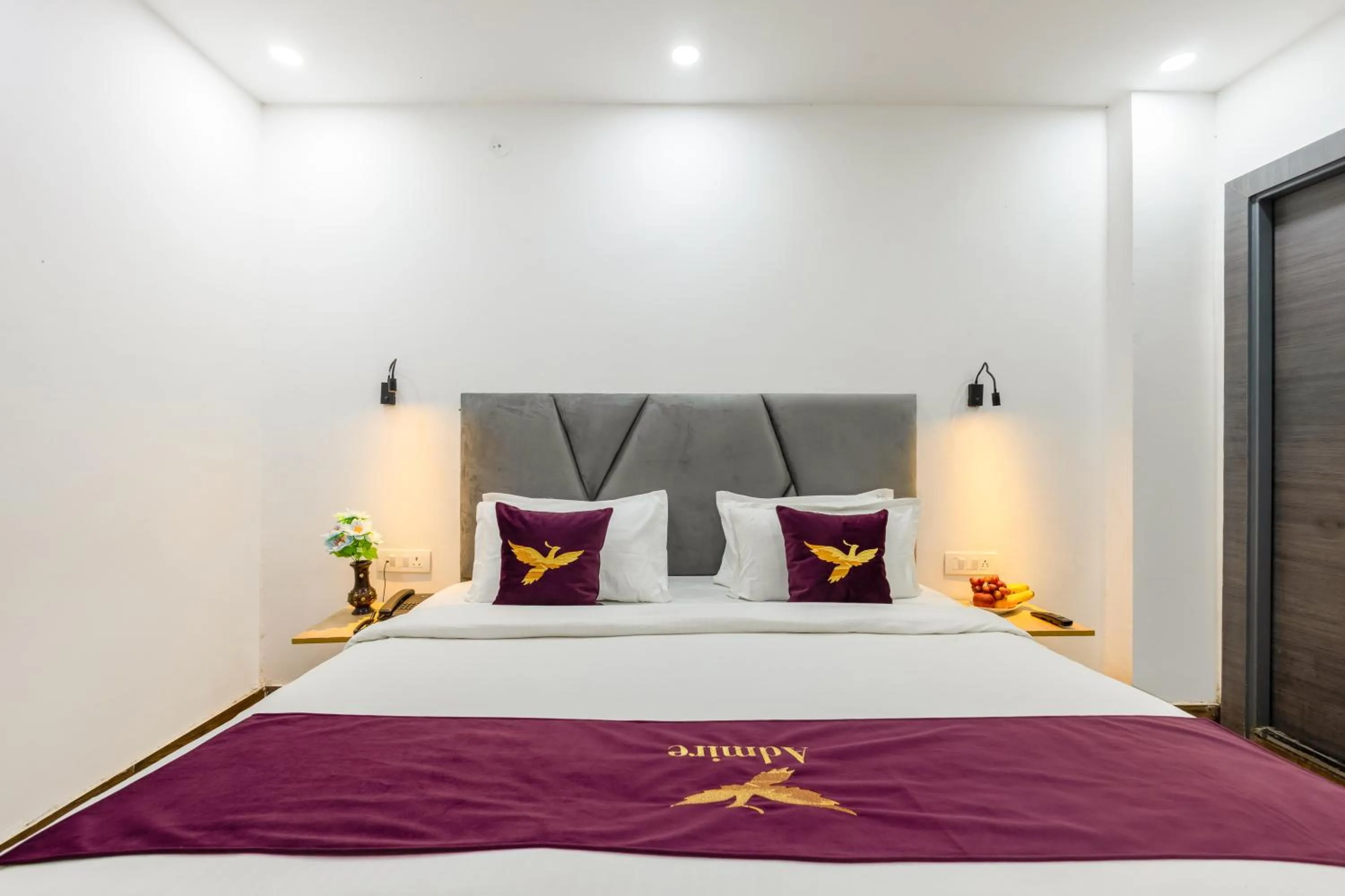 Bed in Hotel Admire Inn Sec - 104 By ASPL