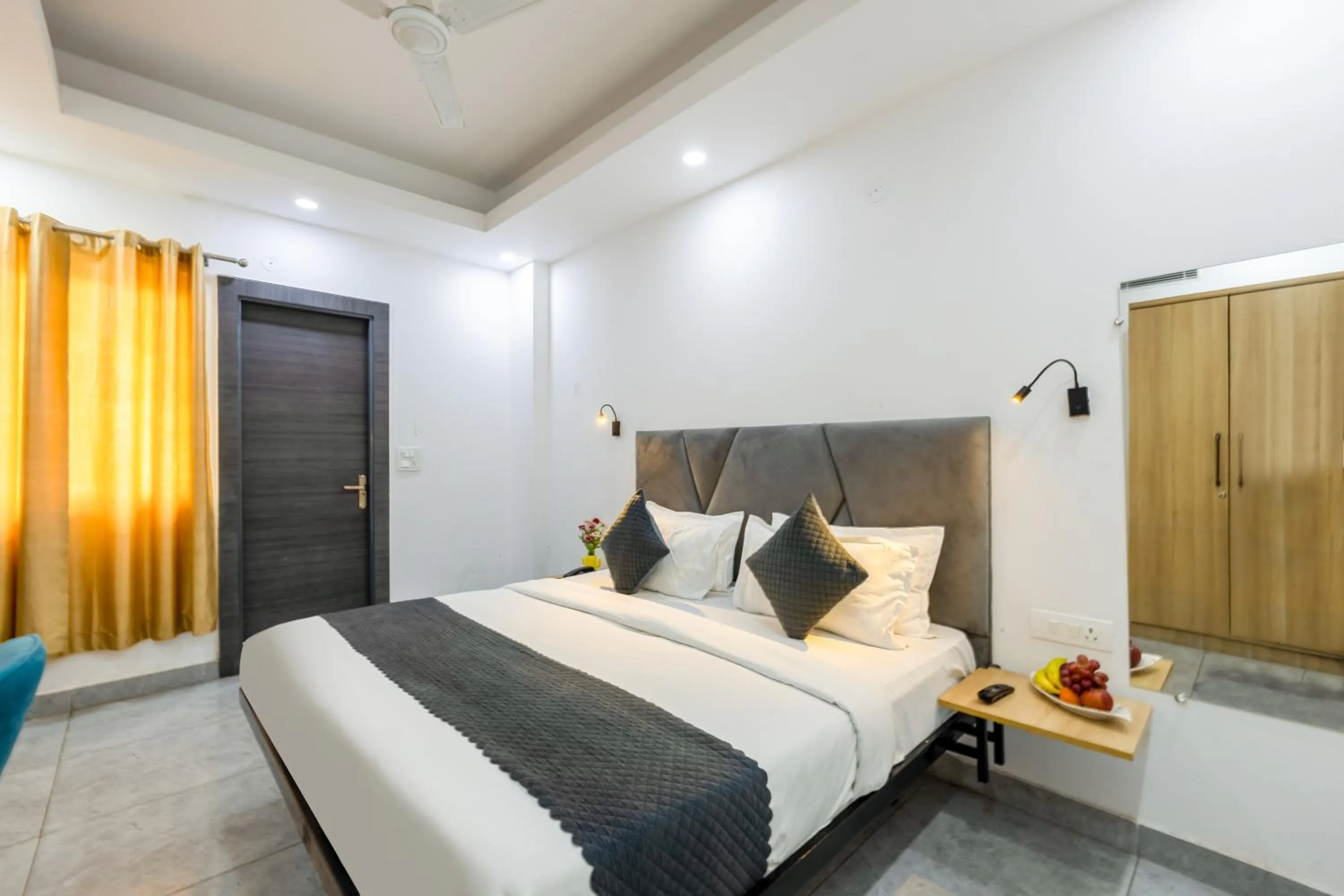 Bed in Hotel Admire Inn Sec - 104 By ASPL