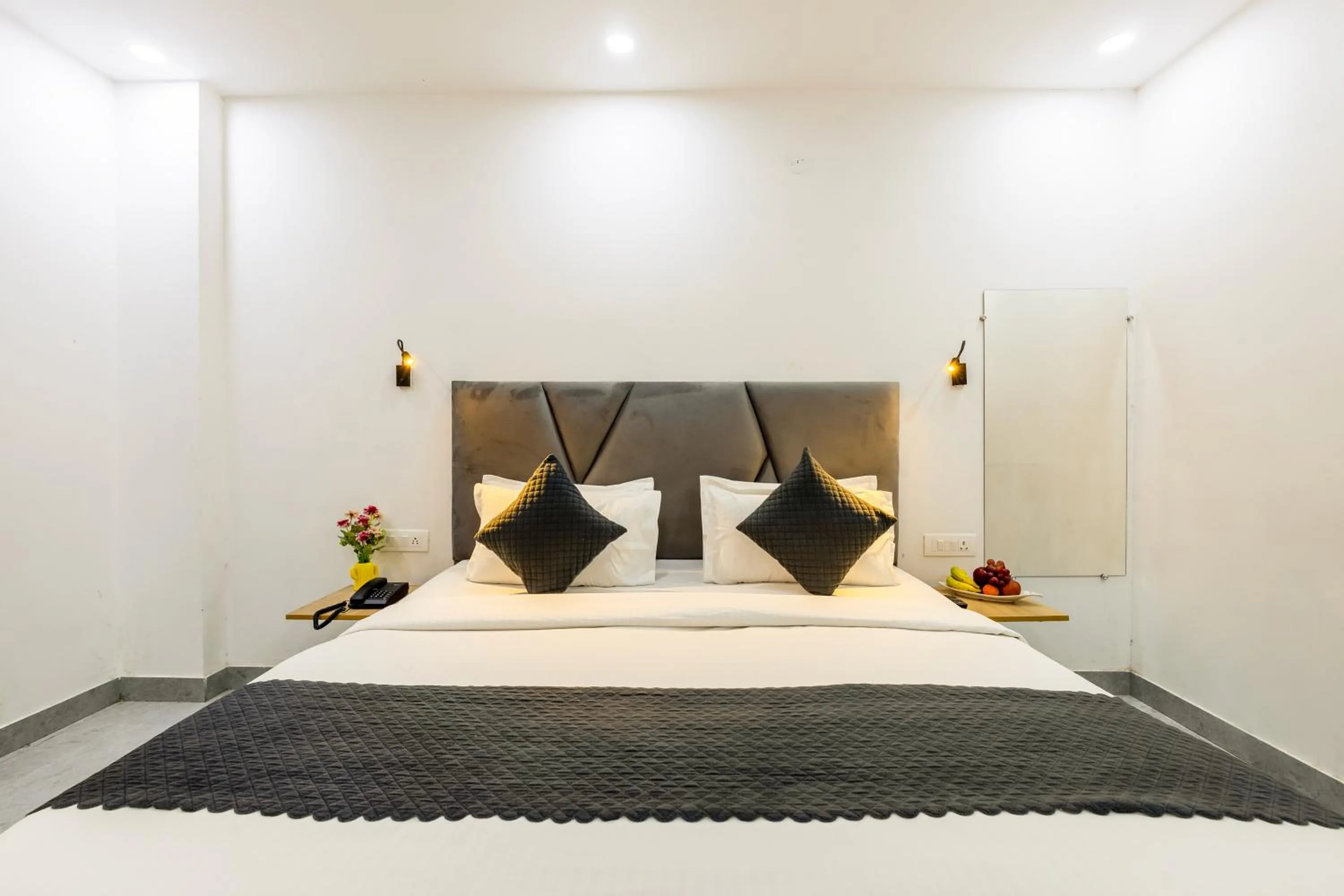 Bed in Hotel Admire Inn Sec - 104 By ASPL
