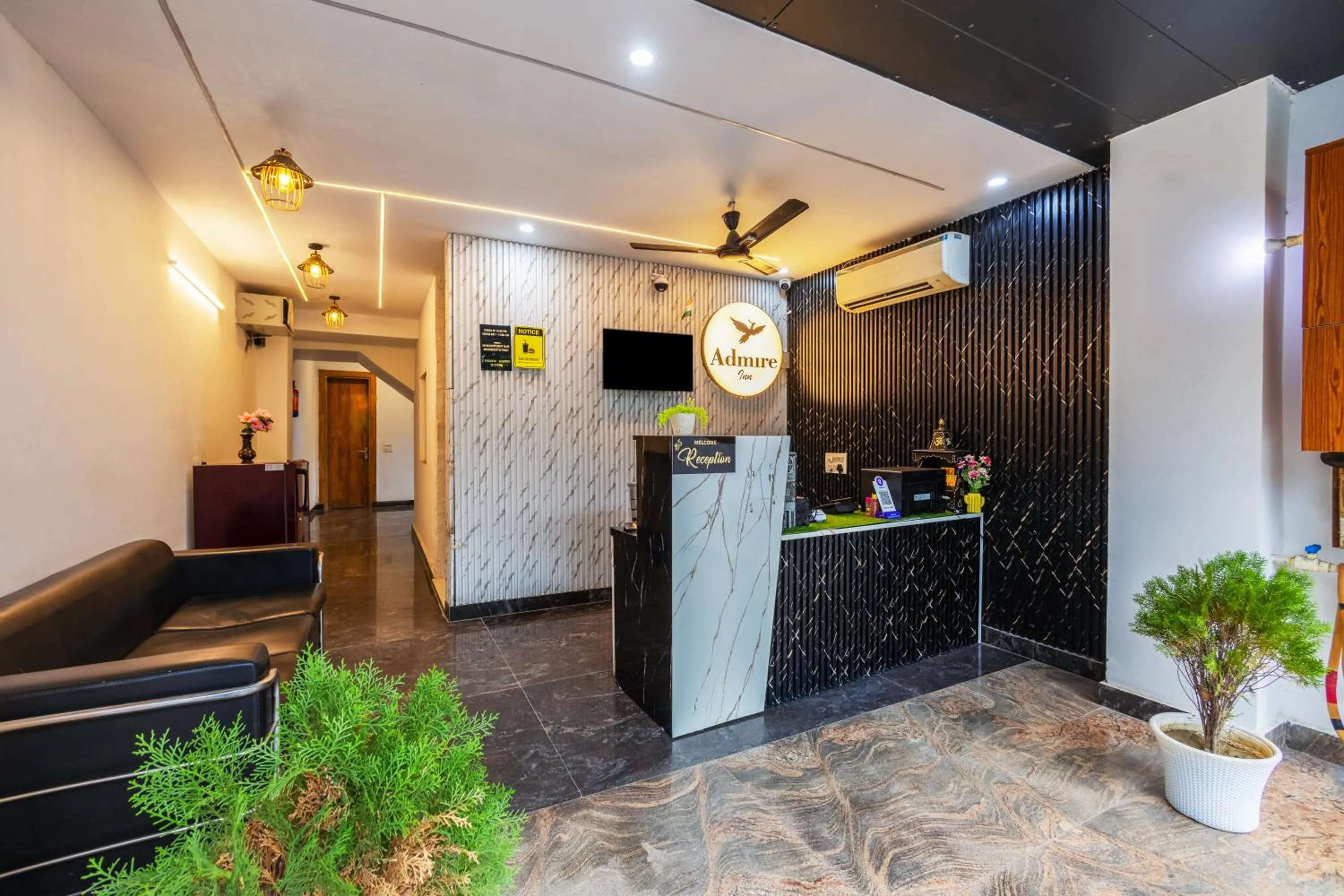 Lobby or reception in Hotel Admire Inn Sec - 104 By ASPL