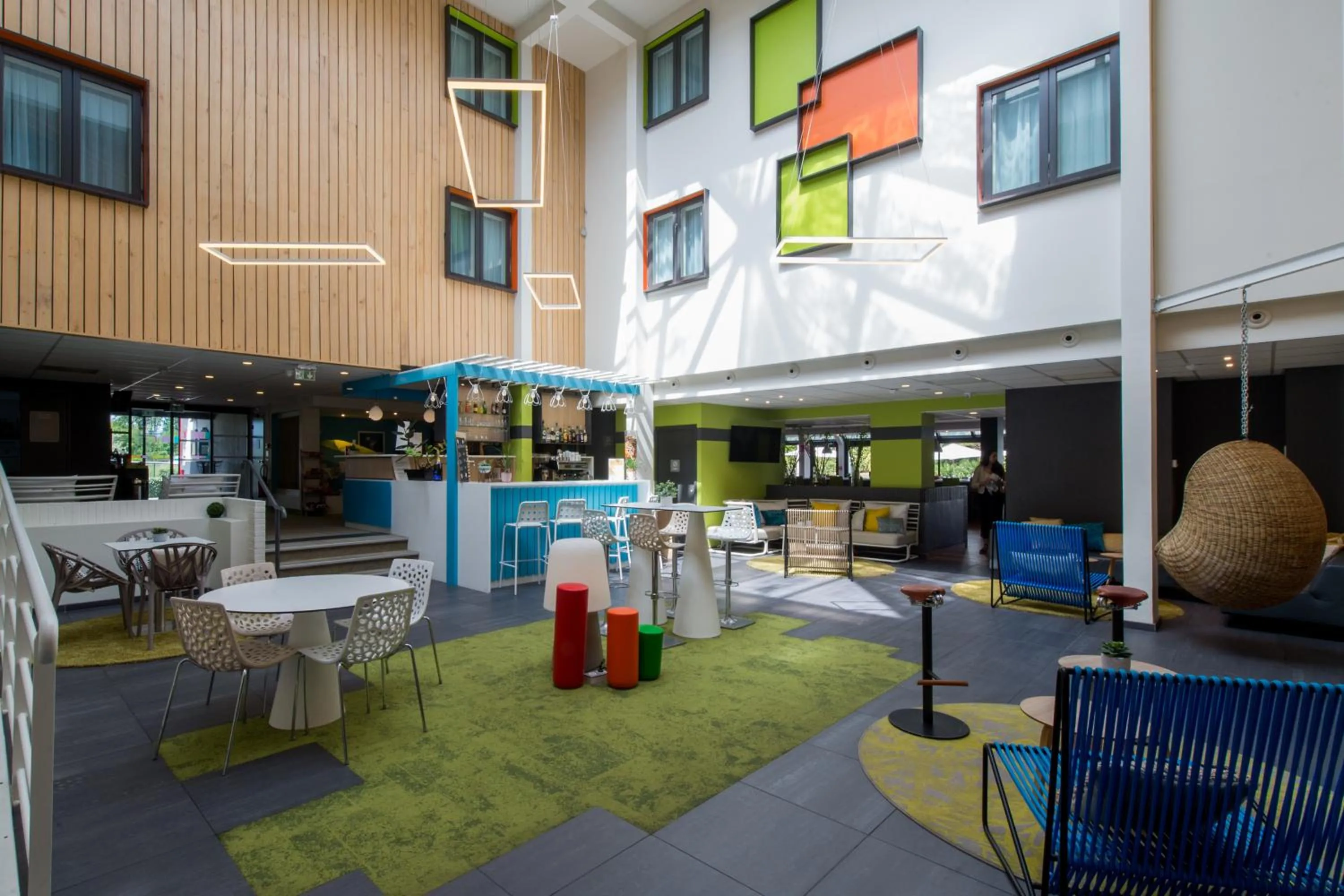 Lobby or reception in Ibis Styles Toulouse Labège