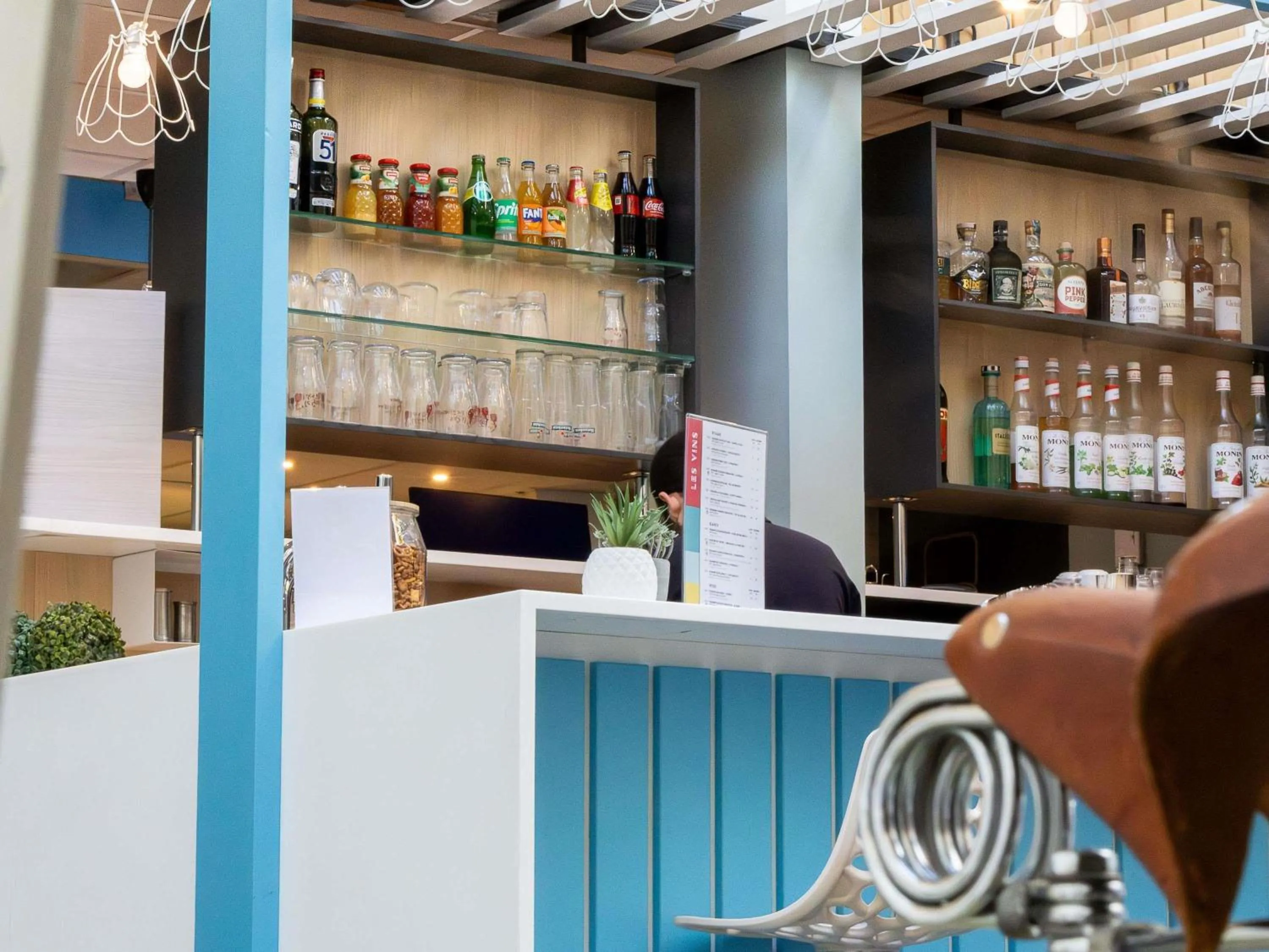 Lounge or bar in Ibis Styles Toulouse Labège