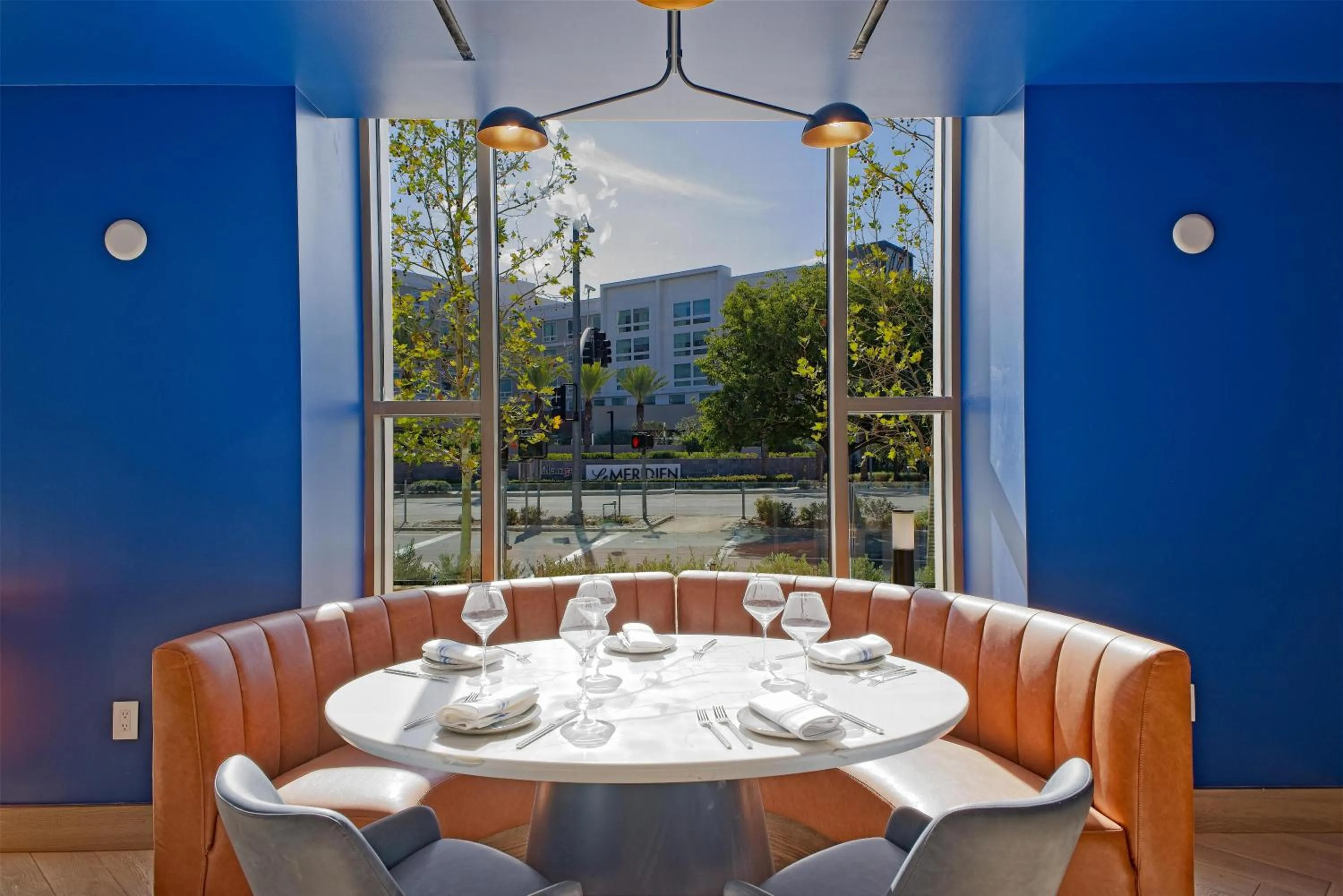 Restaurant/places to eat in Hilton Arcadia Los Angeles