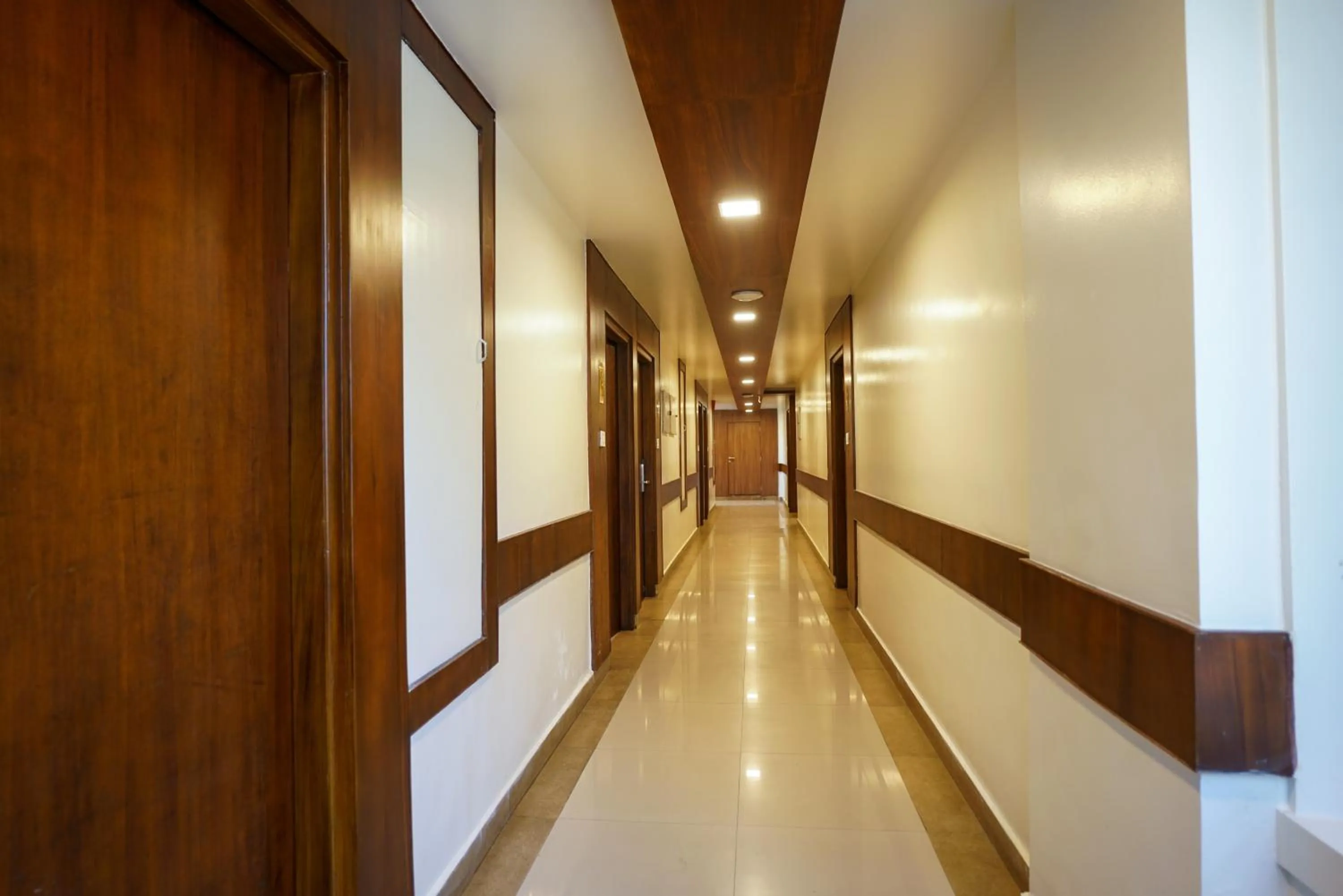 Floor plan in Royal Plaza Glitz Inn