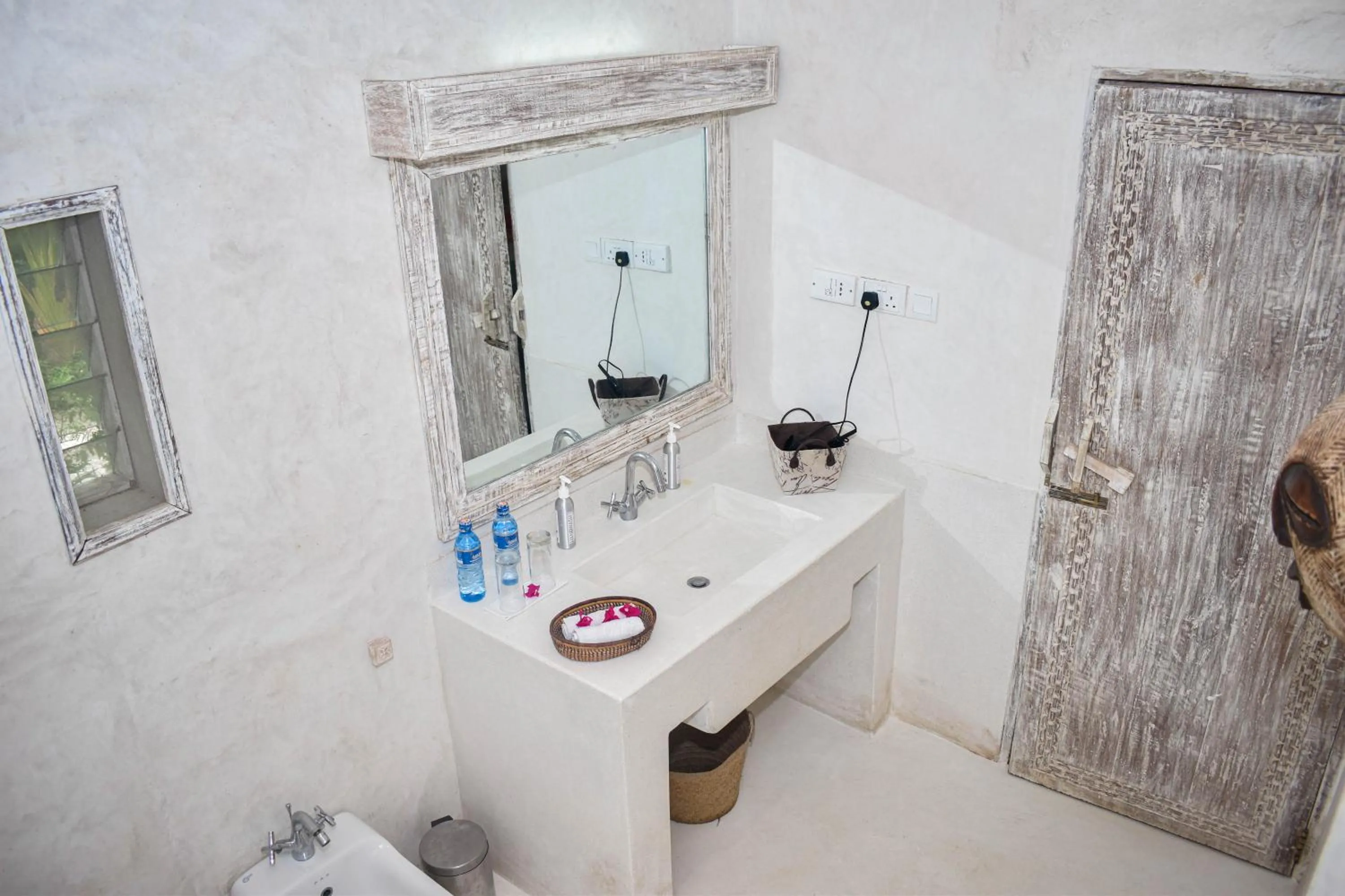 The Villa Luxury Suites Hotel