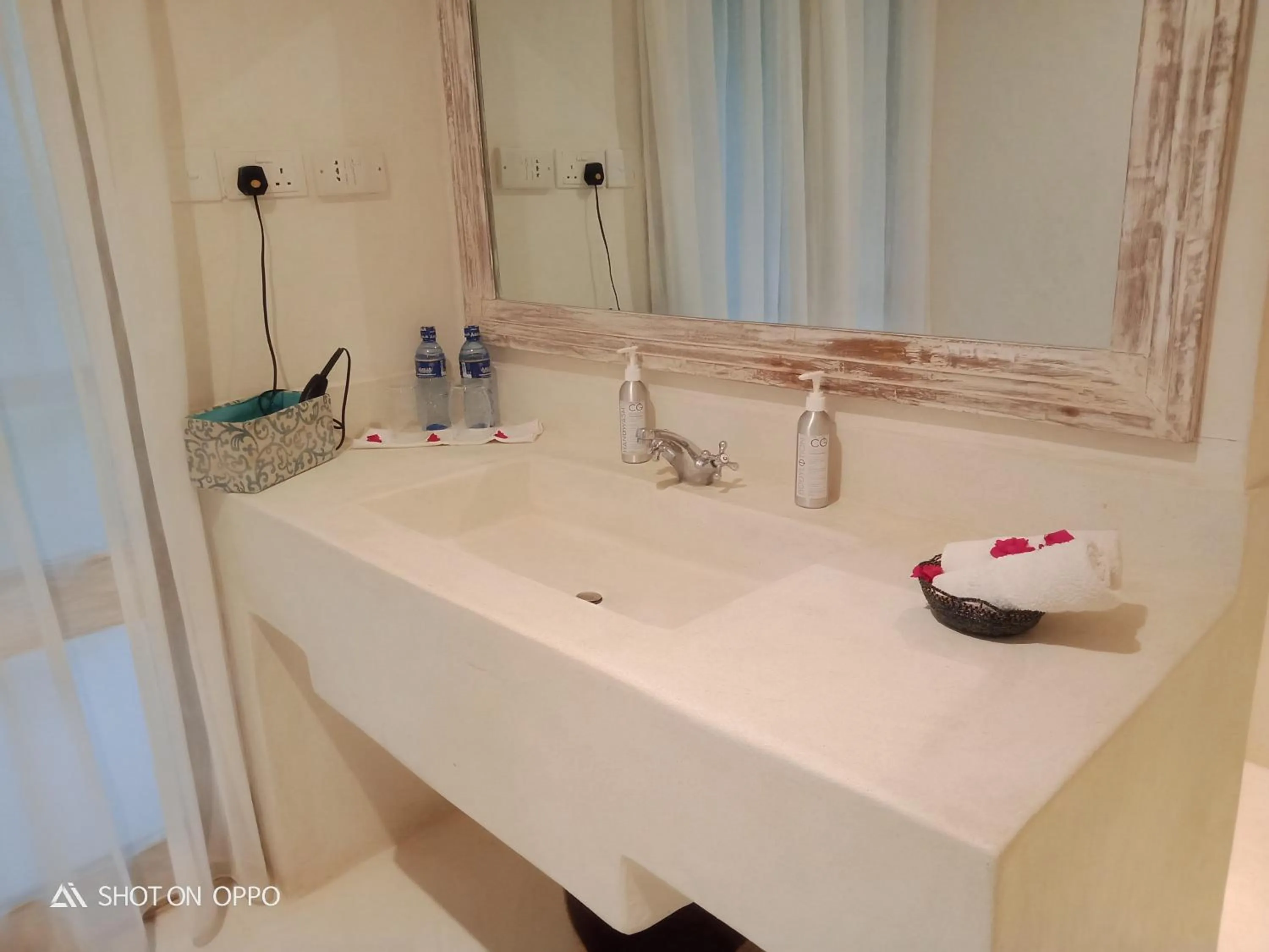 The Villa Luxury Suites Hotel