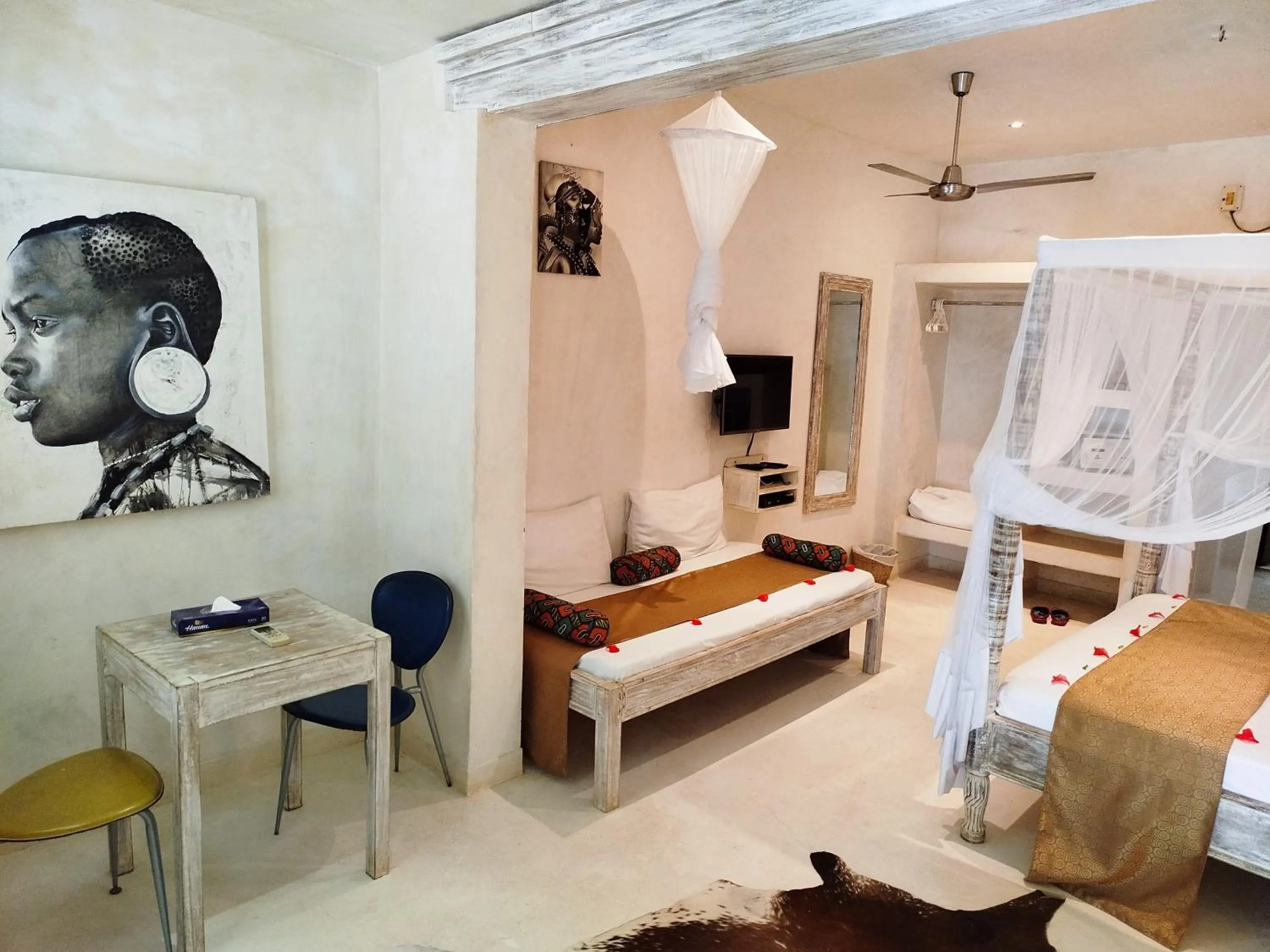 Bed in The Villa Luxury Suites Hotel