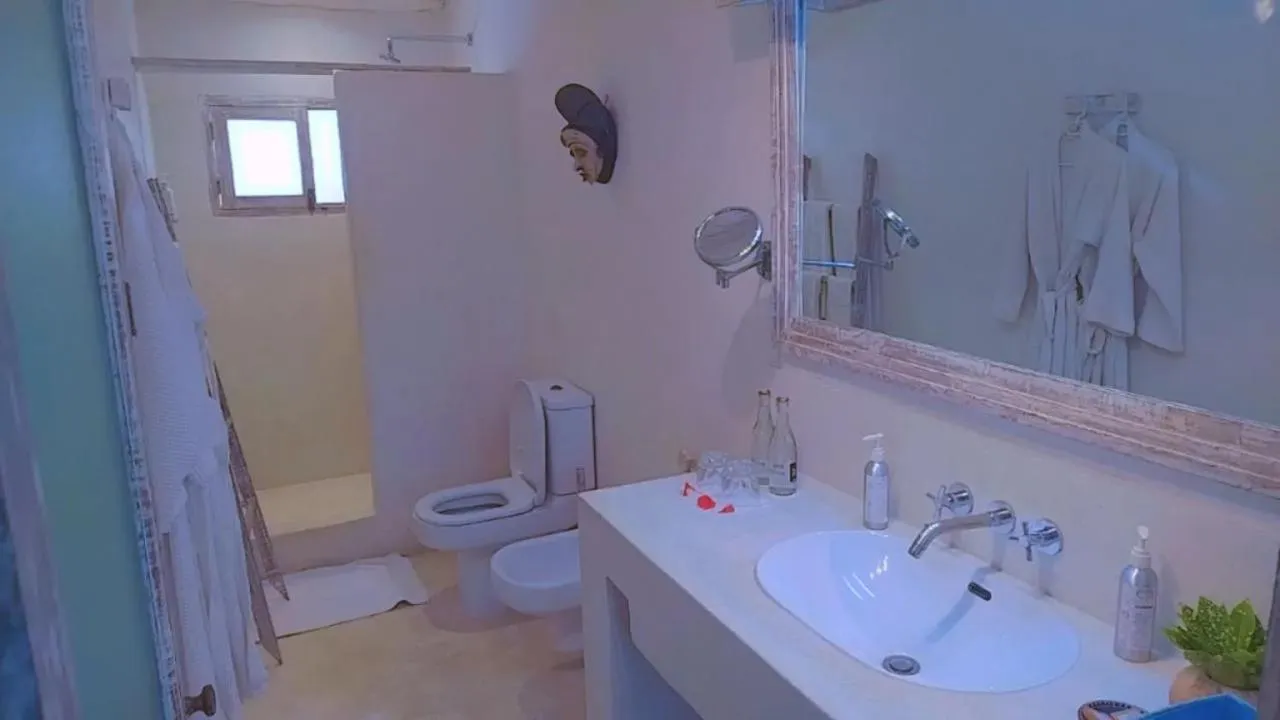 The Villa Luxury Suites Hotel