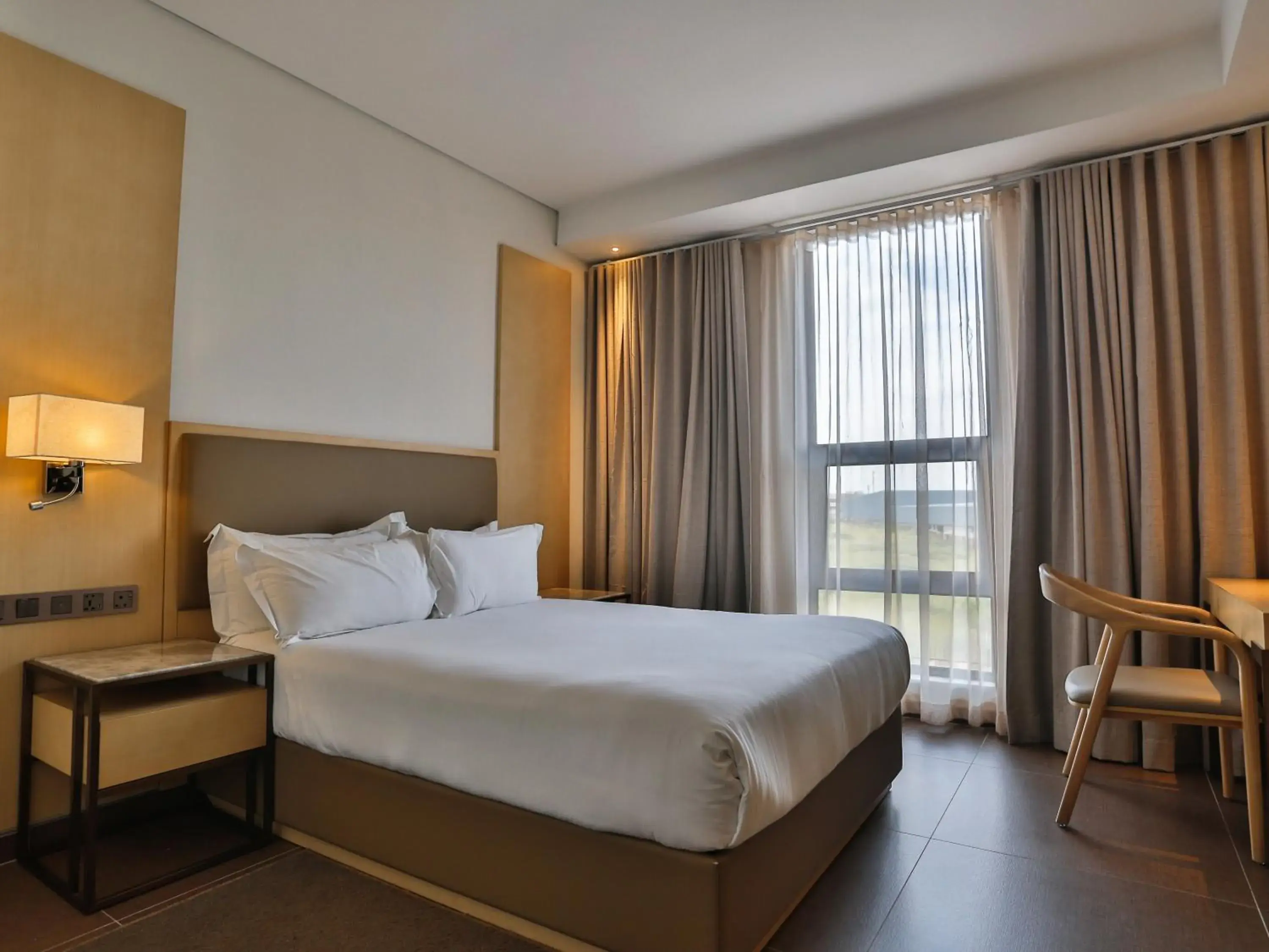 Standard Queen Room - single occupancy in 38 on Boulders Hotel Standard Queen Room - single occupancy in 38 on Boulders Hotel