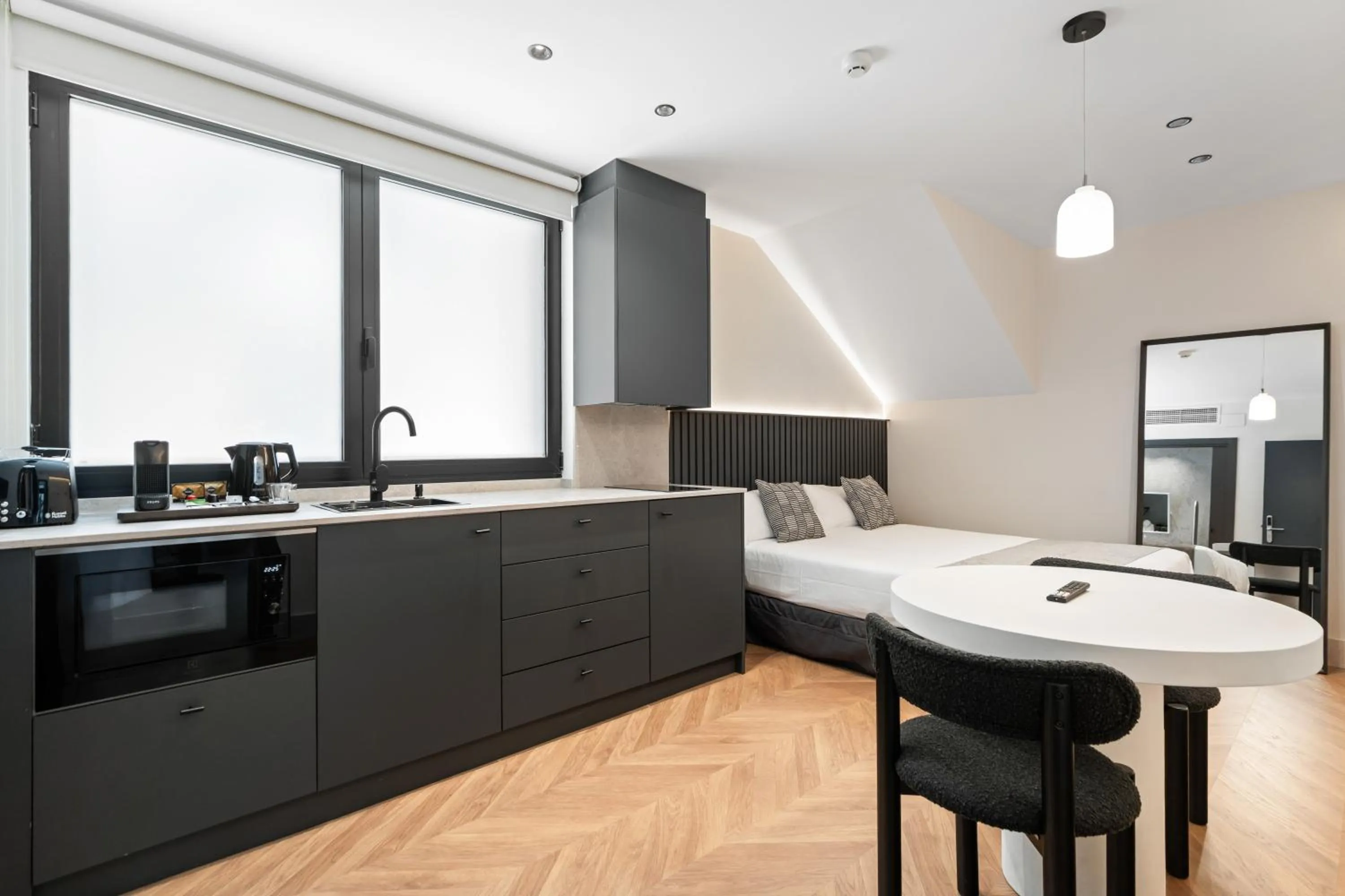 Kitchen or kitchenette in Pacifico Suites near Retiro