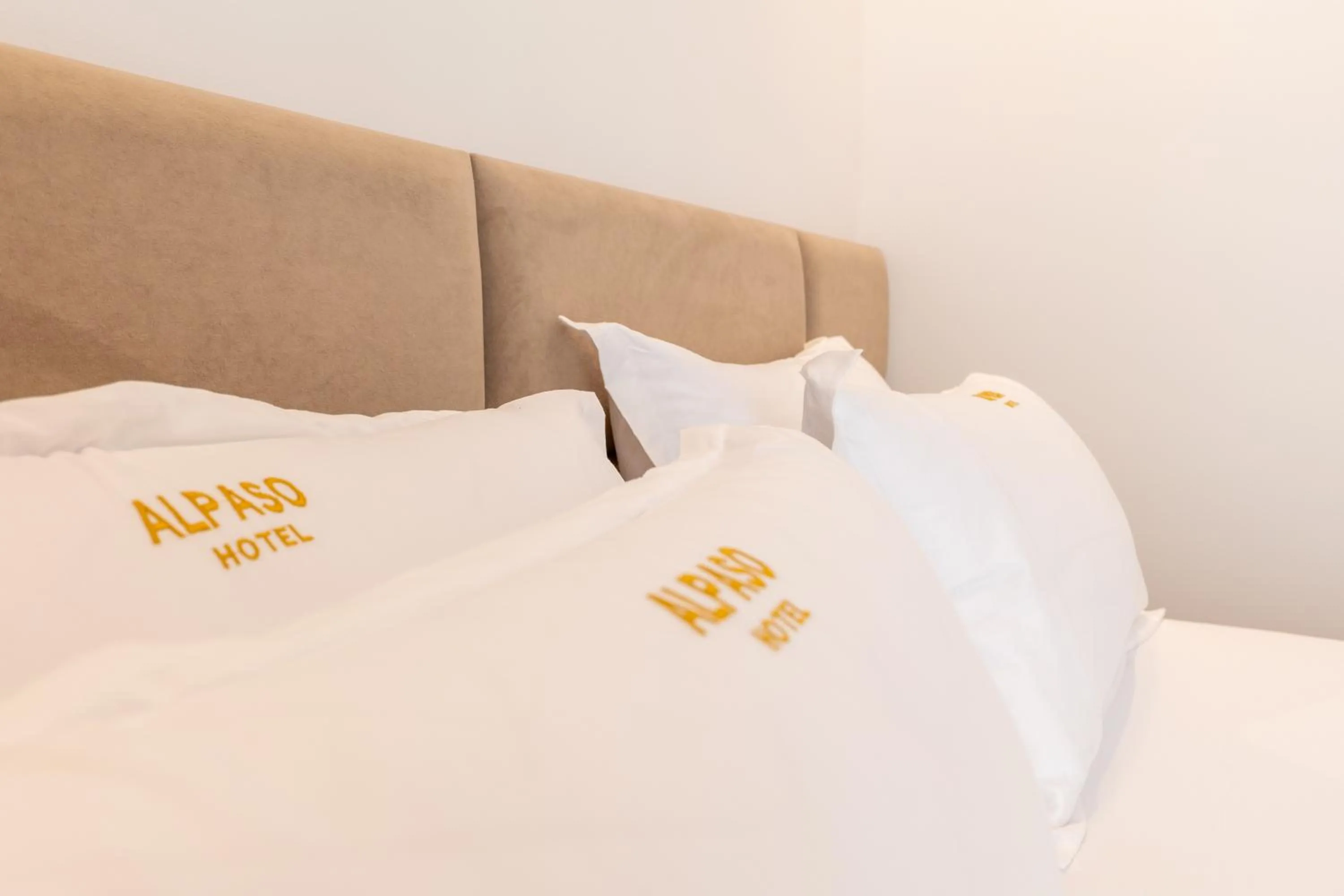 Superior Double Room with Sea View in Alpaso Hotel
