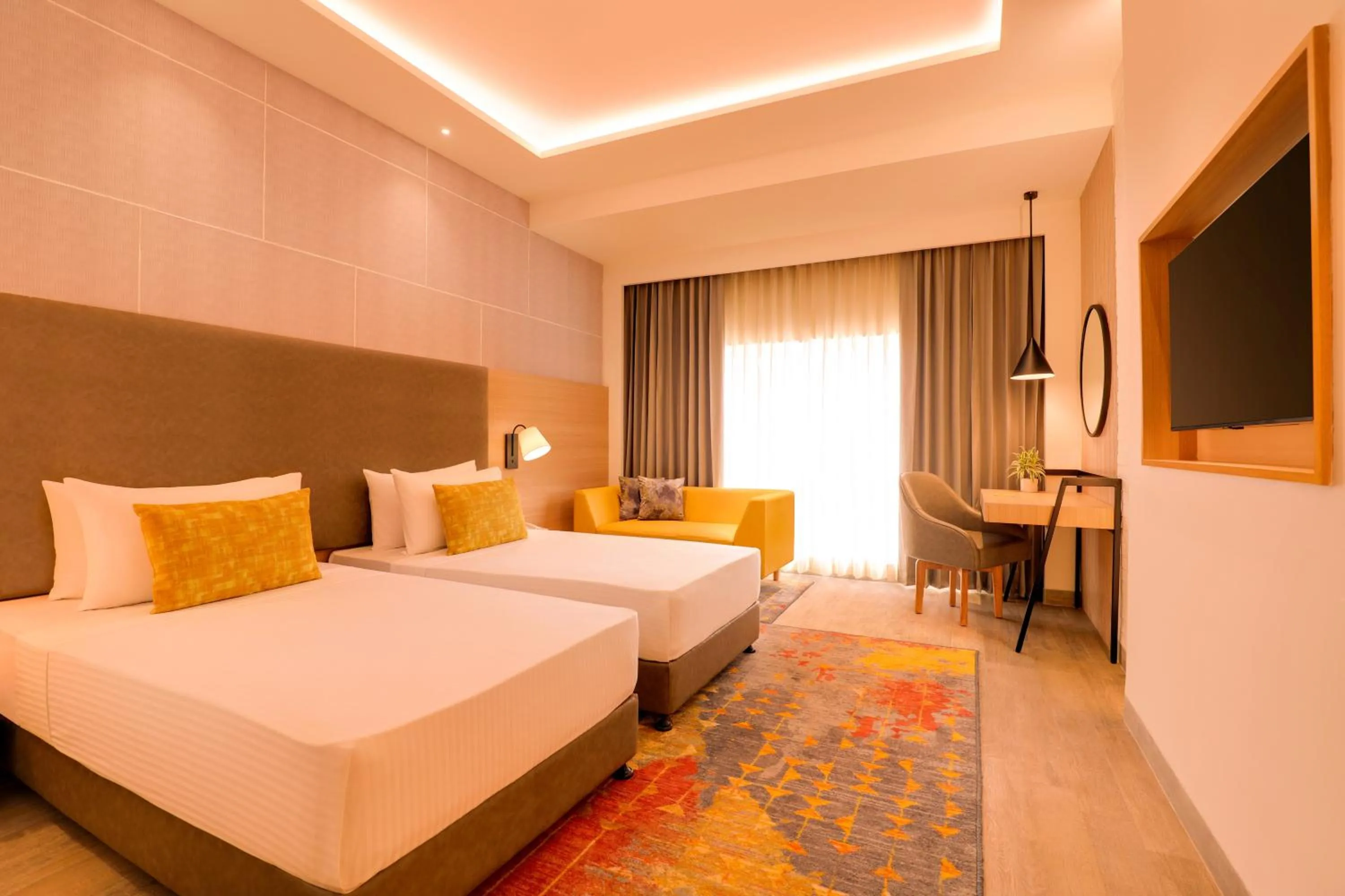 Bedroom, Bed in Lemon Tree Hotel, Chandausi