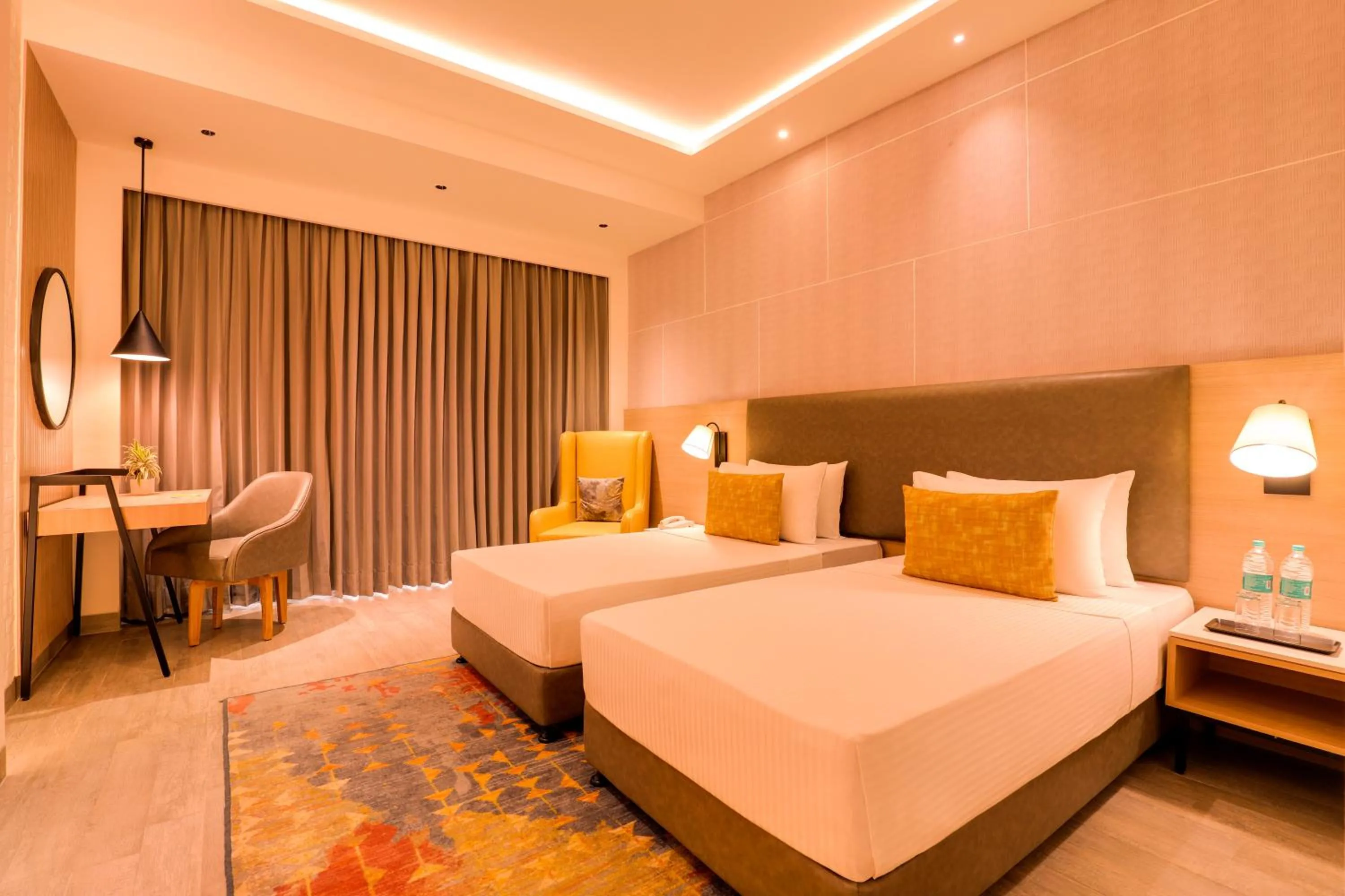 Bedroom, Bed in Lemon Tree Hotel, Chandausi